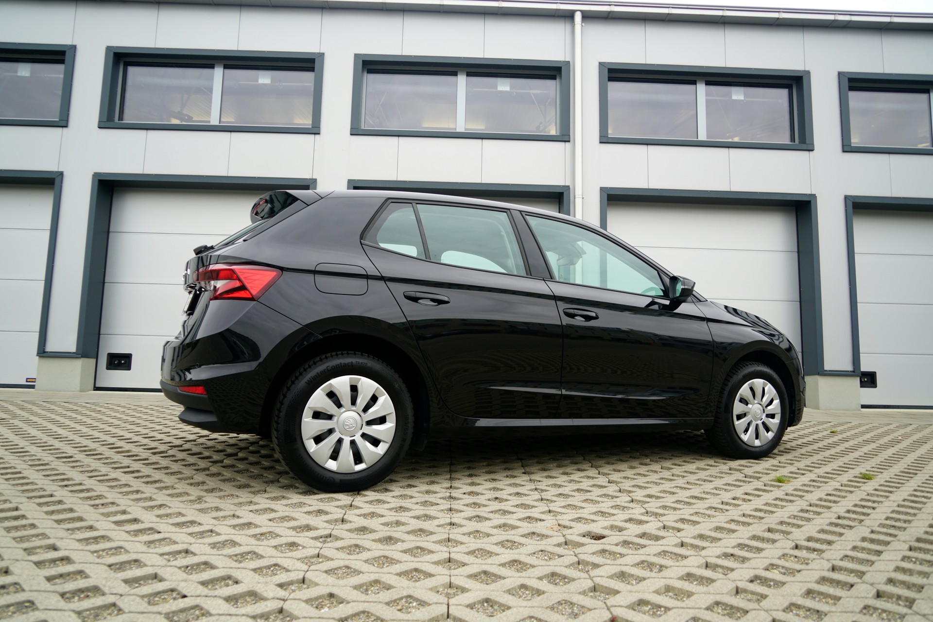 SKODA Fabia 1.0 MPI Ambition (CH)-image-2