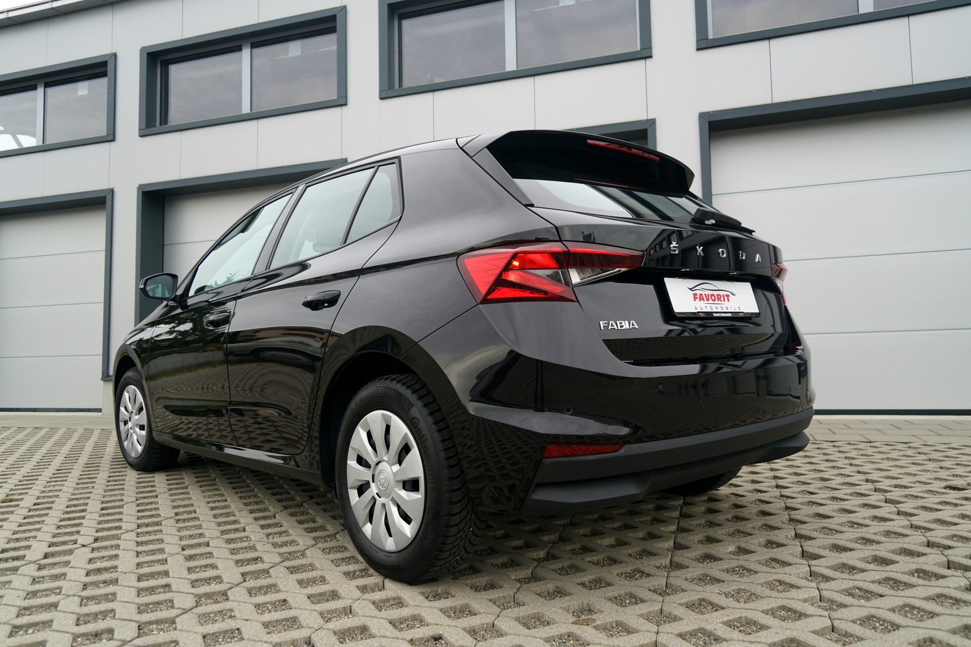 SKODA Fabia 1.0 MPI Ambition (CH)-image-9