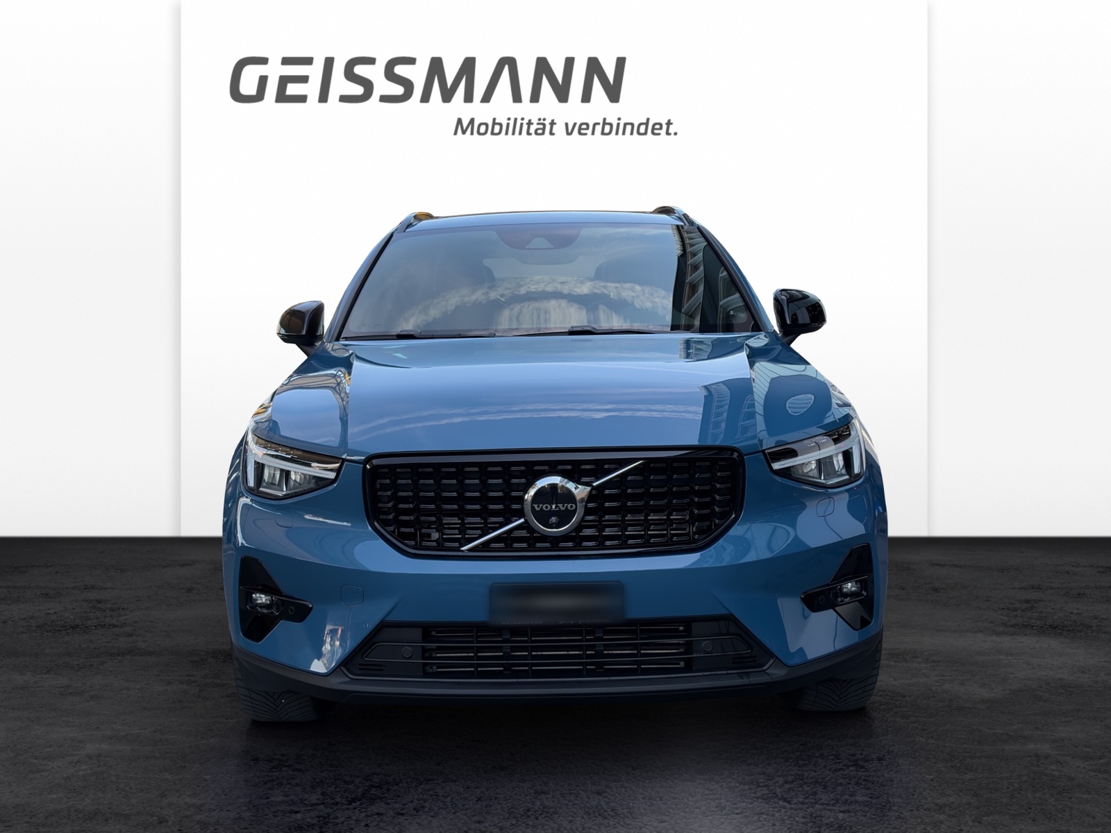 VOLVO XC40 1.5 T5 PiH Ultimate Dark-image-6
