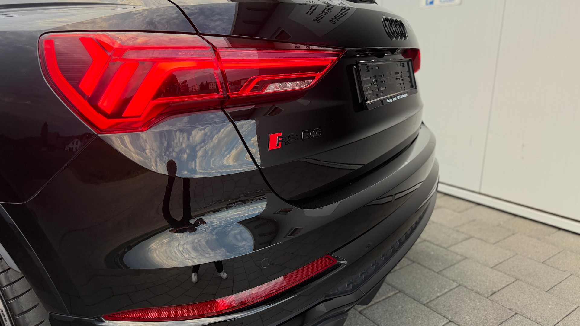 AUDI RS Q3 2.5 TFSI quattro S tronic All Black-image-11