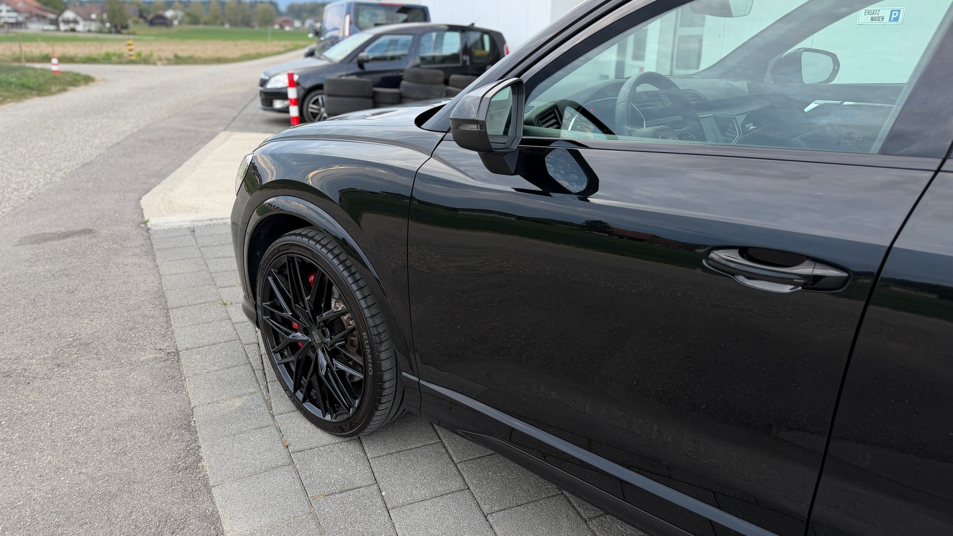 AUDI RS Q3 2.5 TFSI quattro S tronic All Black-image-10