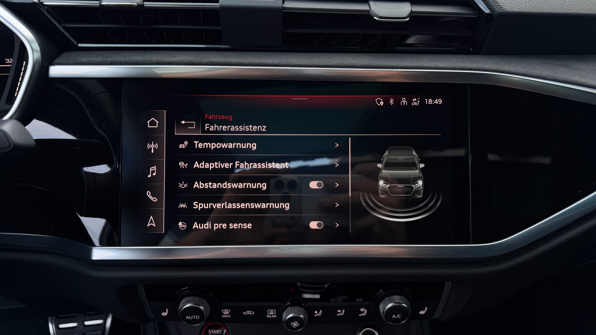 AUDI RS Q3 2.5 TFSI quattro S tronic All Black-image-27