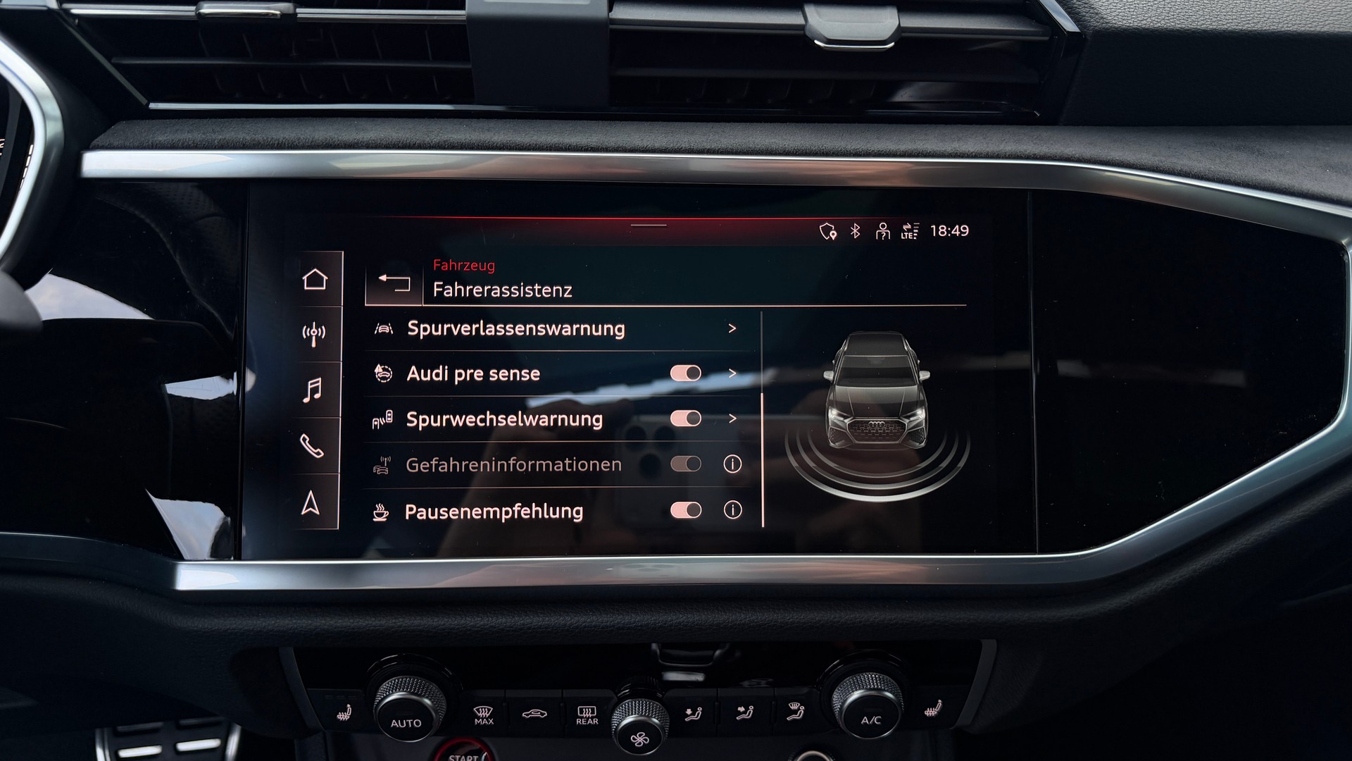 AUDI RS Q3 2.5 TFSI quattro S tronic All Black-image-28