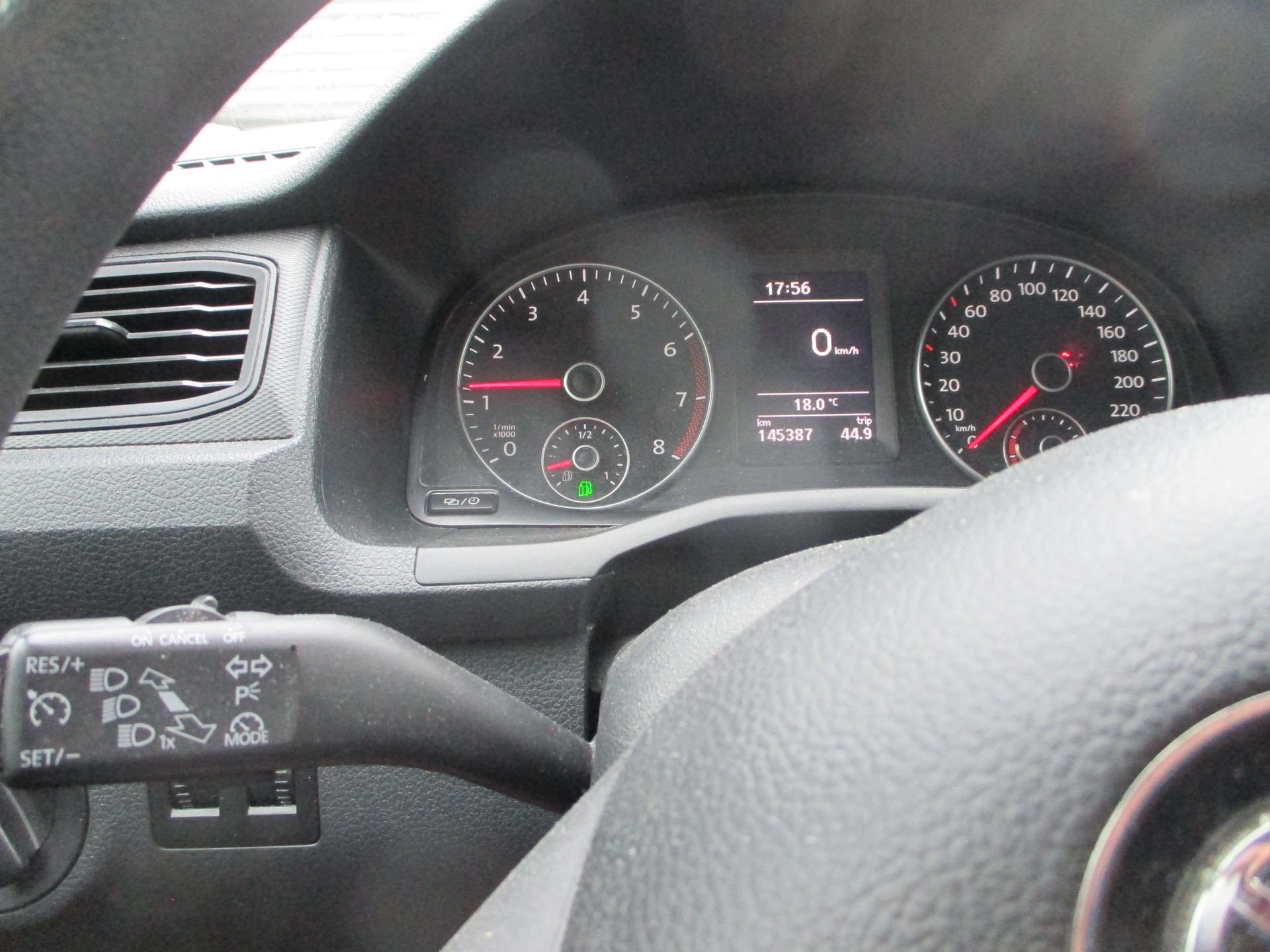 VW Caddy Maxi 1.4TGI BlueMotion Technology-image-0