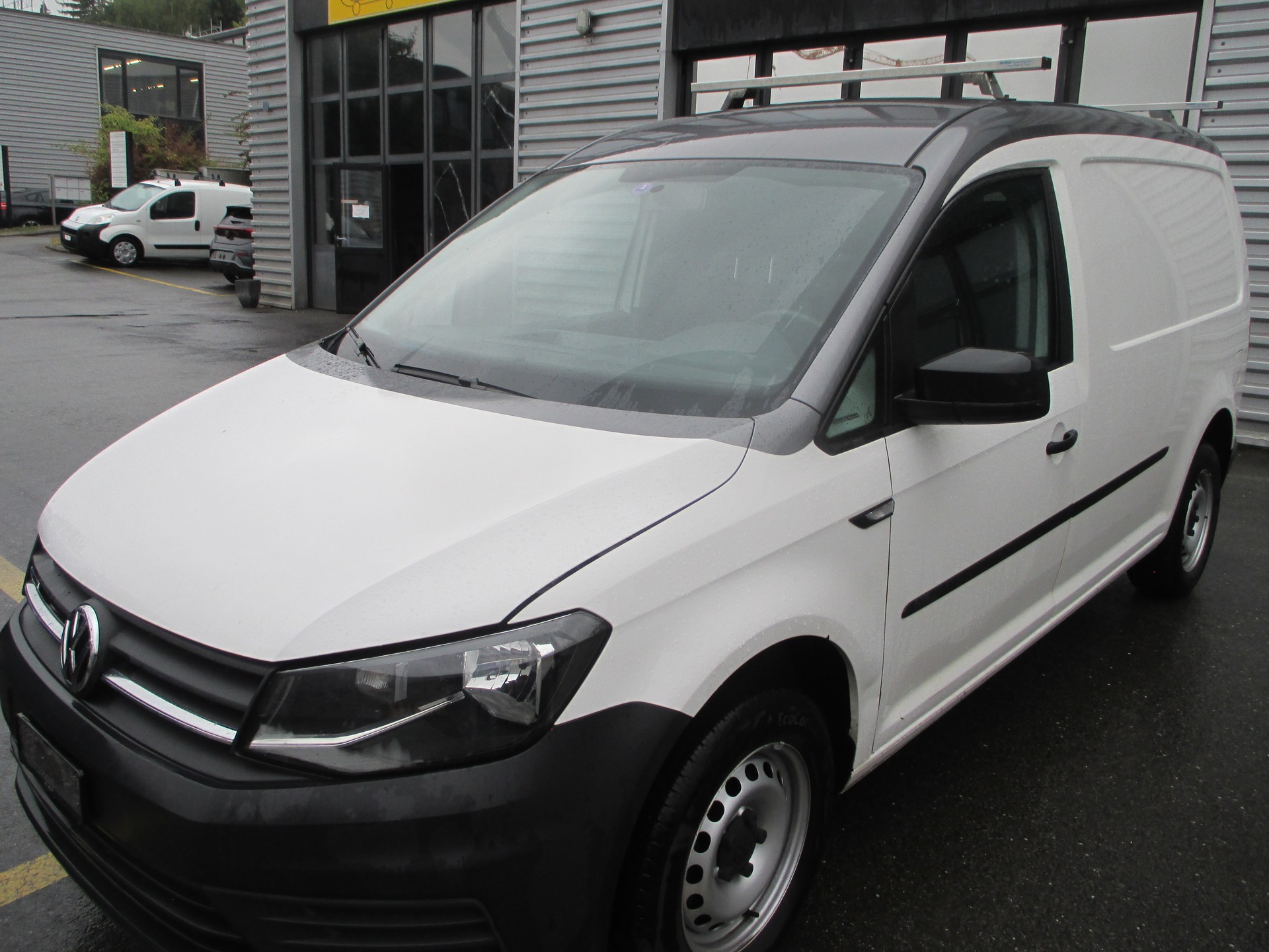 VW Caddy Maxi 1.4TGI BlueMotion Technology-image-9