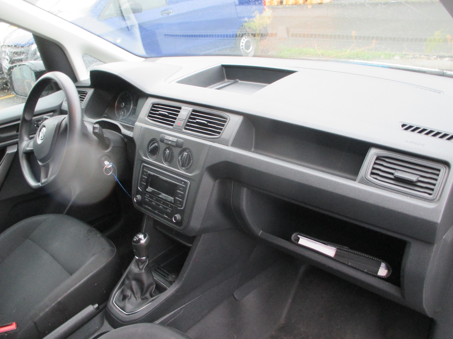 VW Caddy Maxi 1.4TGI BlueMotion Technology-image-12