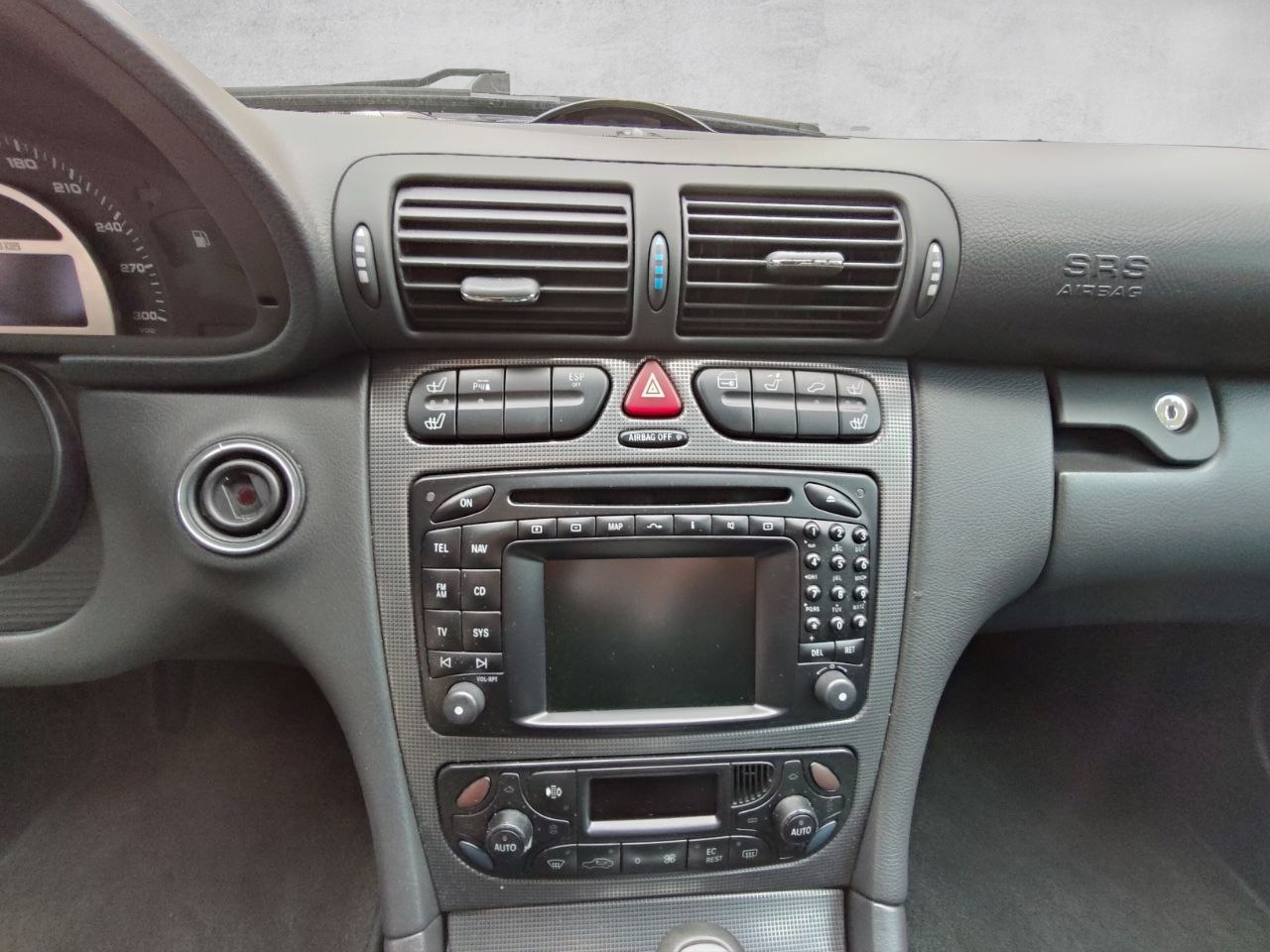 MERCEDES-BENZ C 32 AMG Automatic-image-7