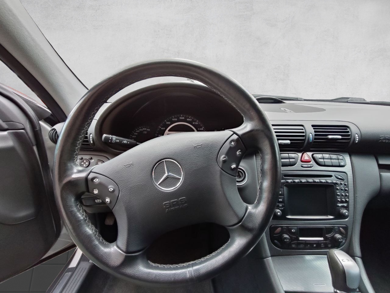 MERCEDES-BENZ C 32 AMG Automatic-image-6