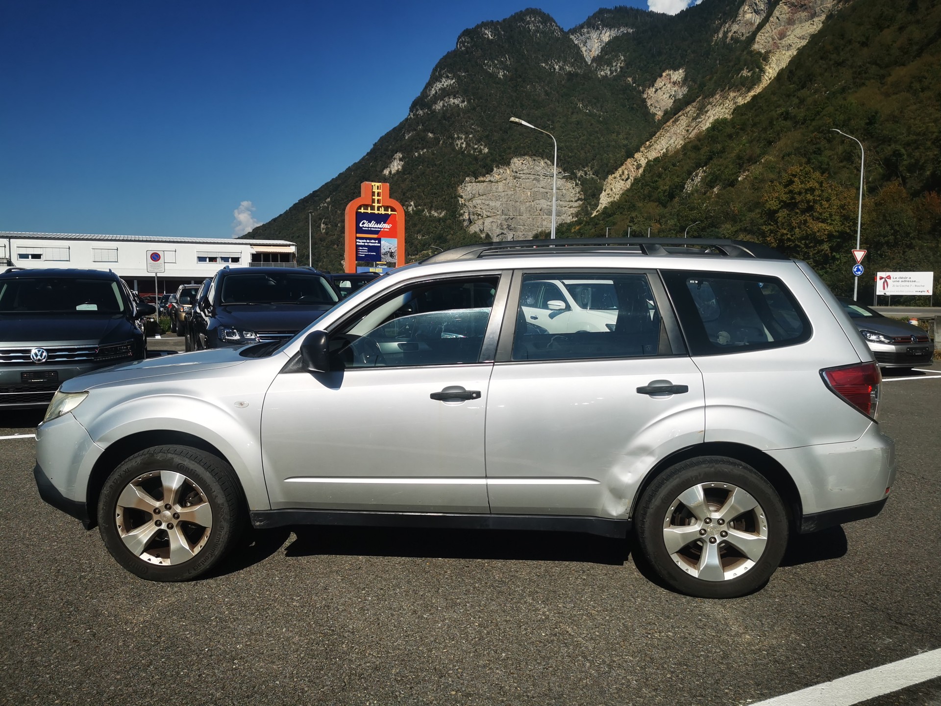 SUBARU Forester 2.0X Advantage-image-1