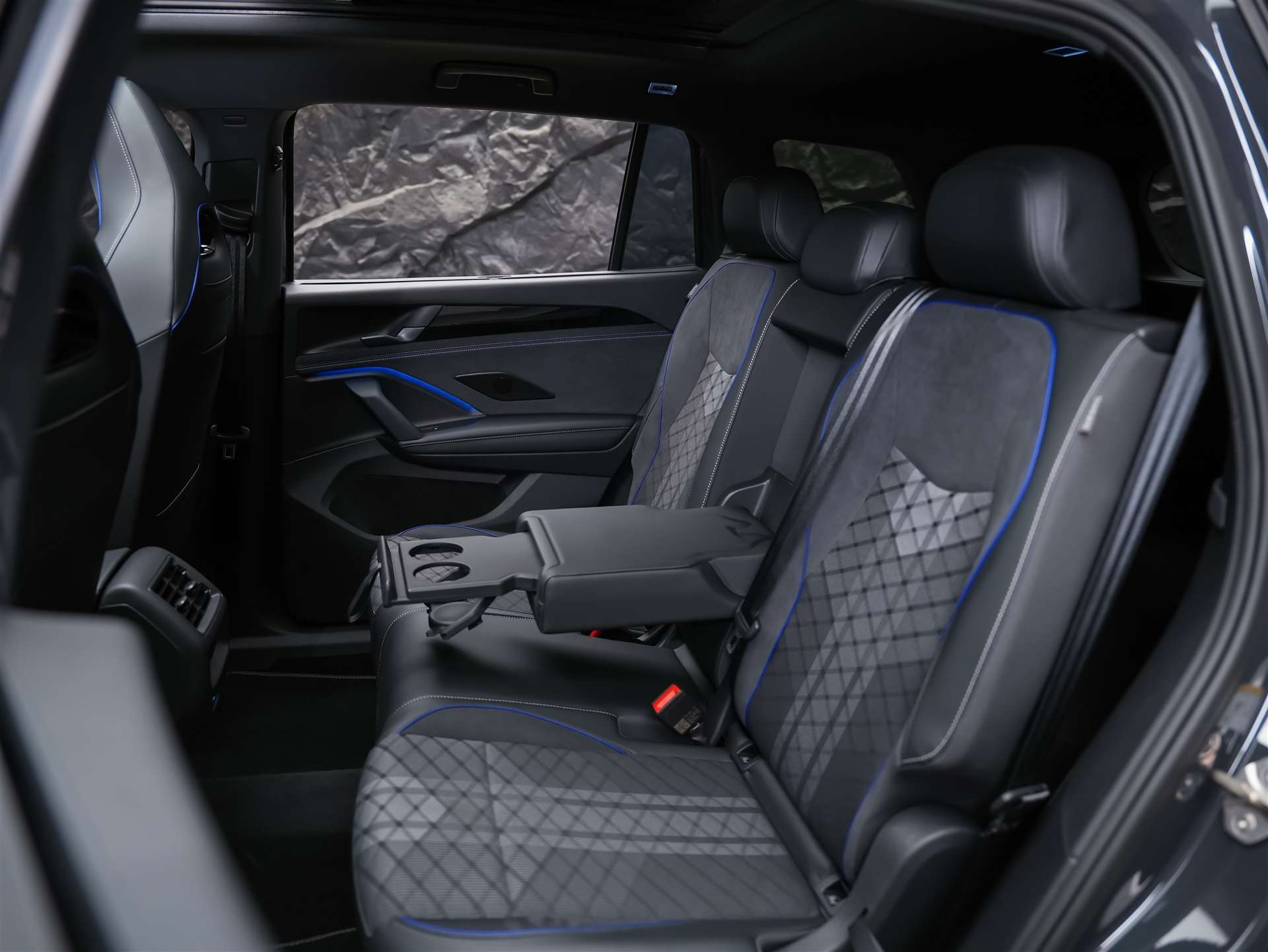 VW Tayron 2.0 TDI SCR R-Line 4Motion DSG *7 Plätzer*Werksgarantie*Massage*Panorama*Matrix-LED*Head-Up*-image-16