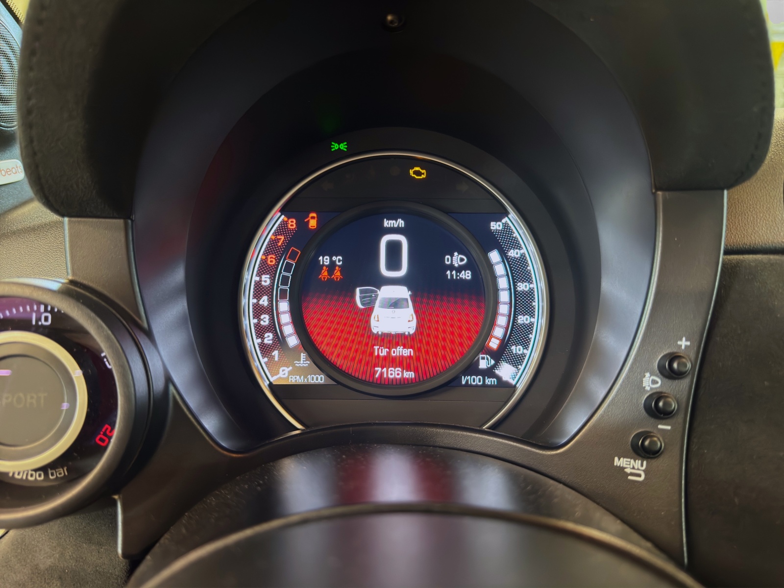 FIAT 695 Abarth 1.4 T-Jet 180 75 Anniversario-image-11
