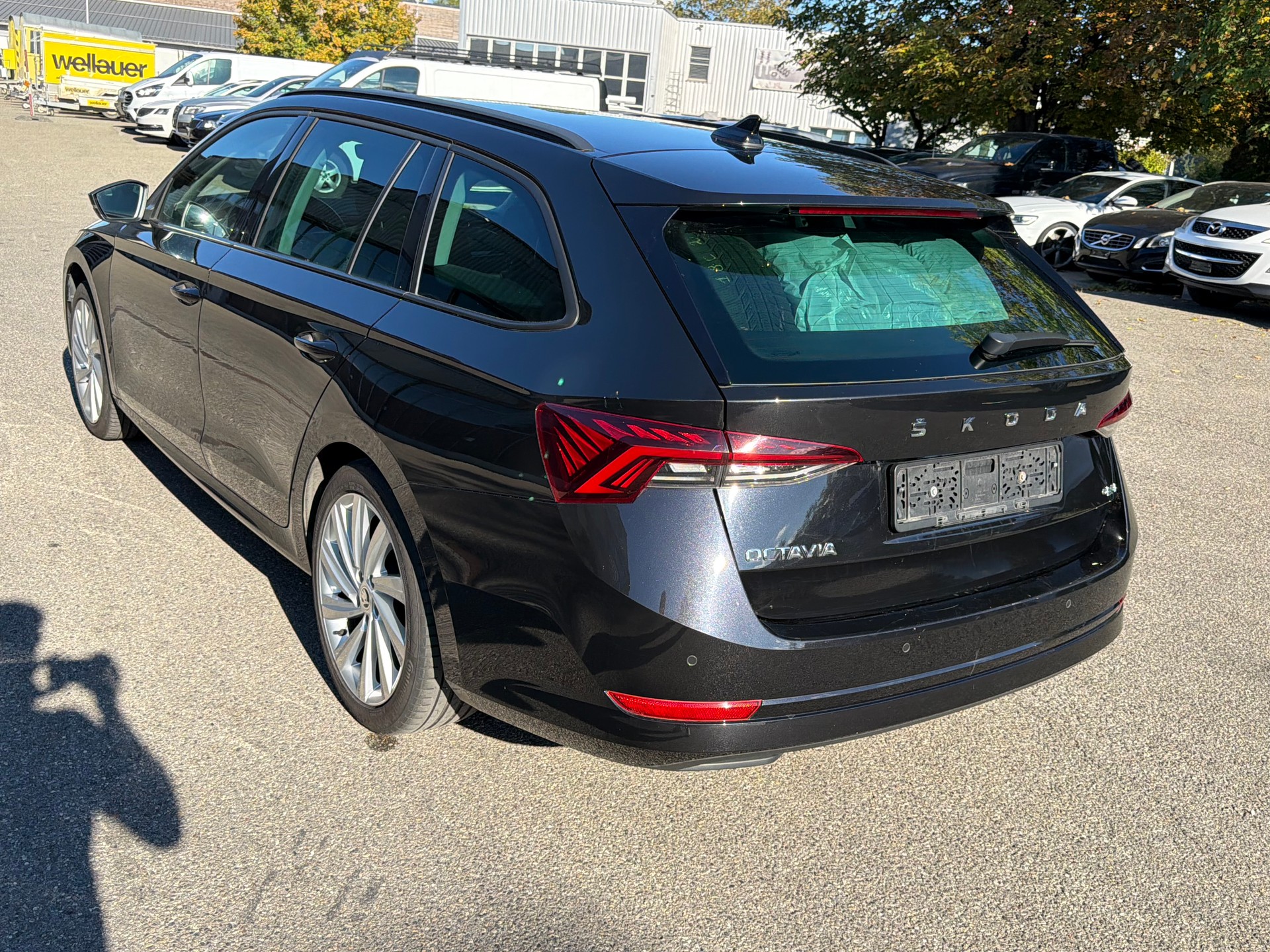 SKODA Octavia Combi 2.0 TDI DSG Style 4x4-image-3