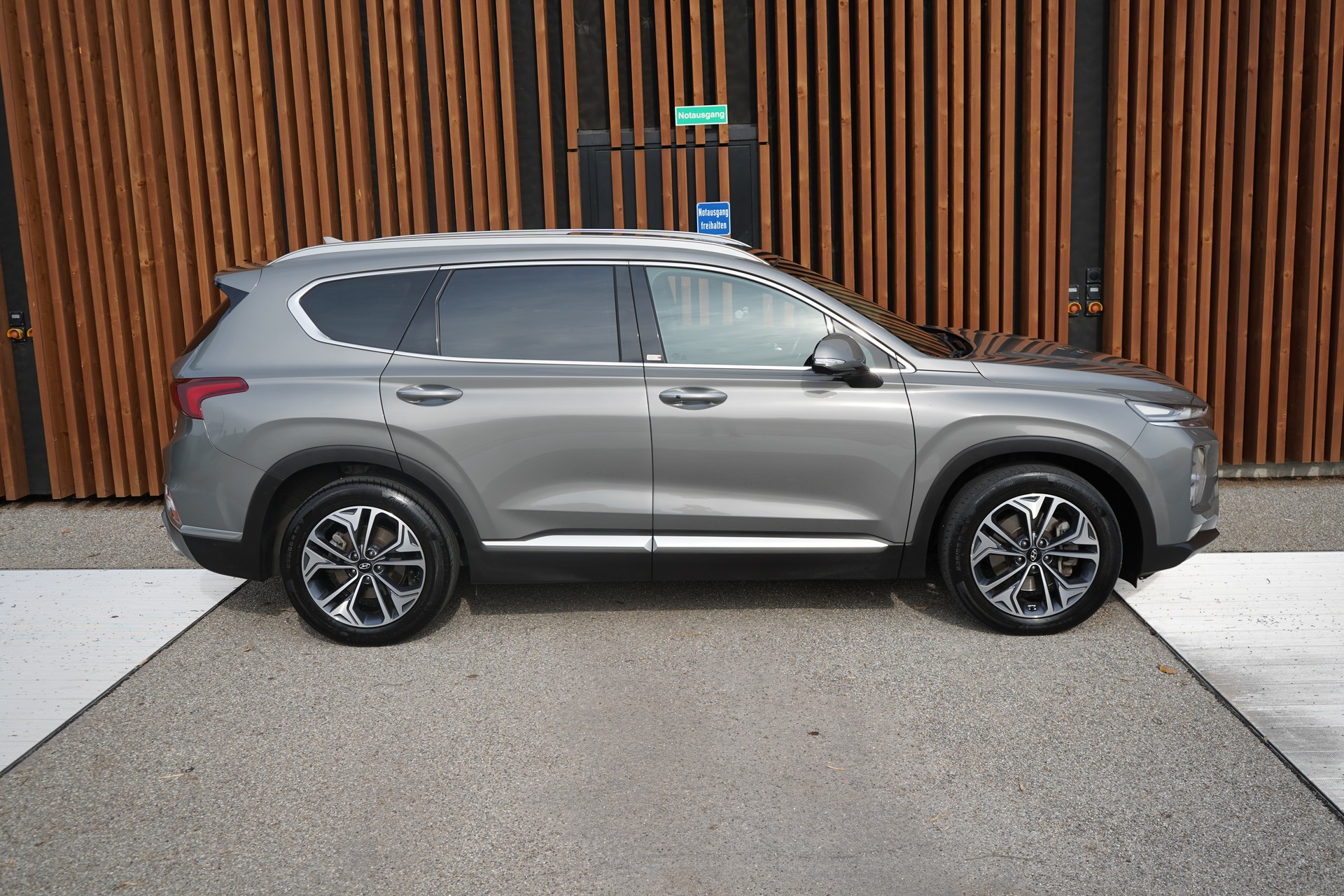 HYUNDAI SANTA FE 2.2 CRDI VERTEX 4WD AUTOMATIC l 200 PS-showroom-element-2