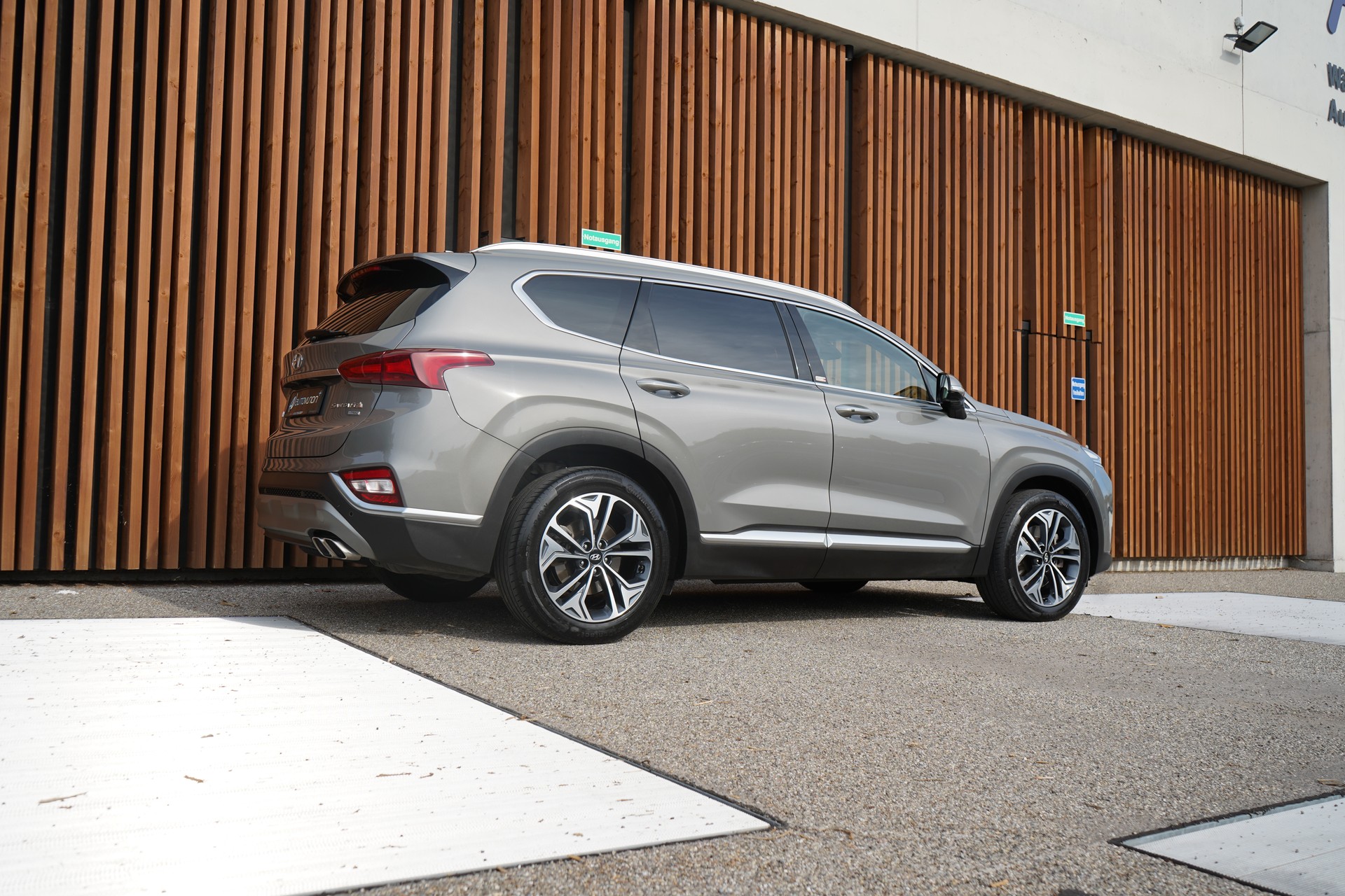 HYUNDAI SANTA FE 2.2 CRDI VERTEX 4WD AUTOMATIC l 200 PS-image-4