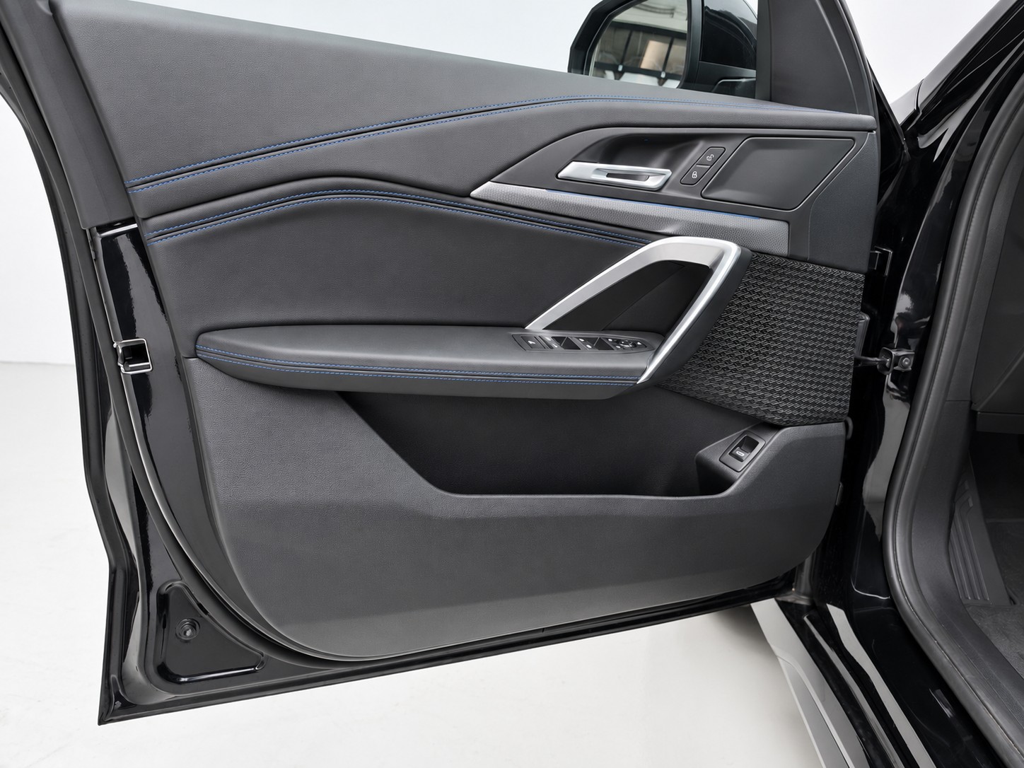 BMW X1 sDrive 18i M Sport Pro-image-29