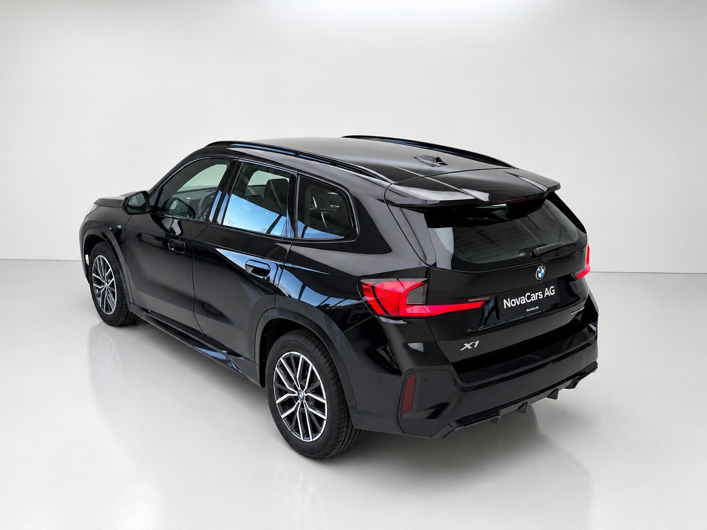 BMW X1 sDrive 18i M Sport Pro-image-3