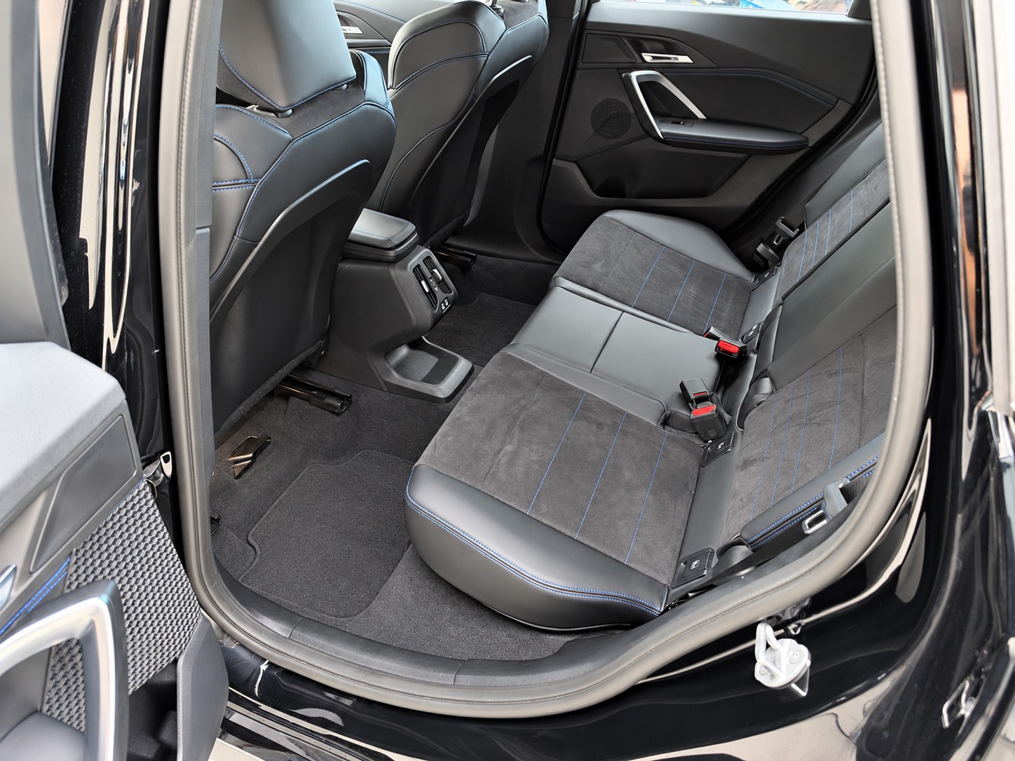 BMW X1 sDrive 18i M Sport Pro-image-13