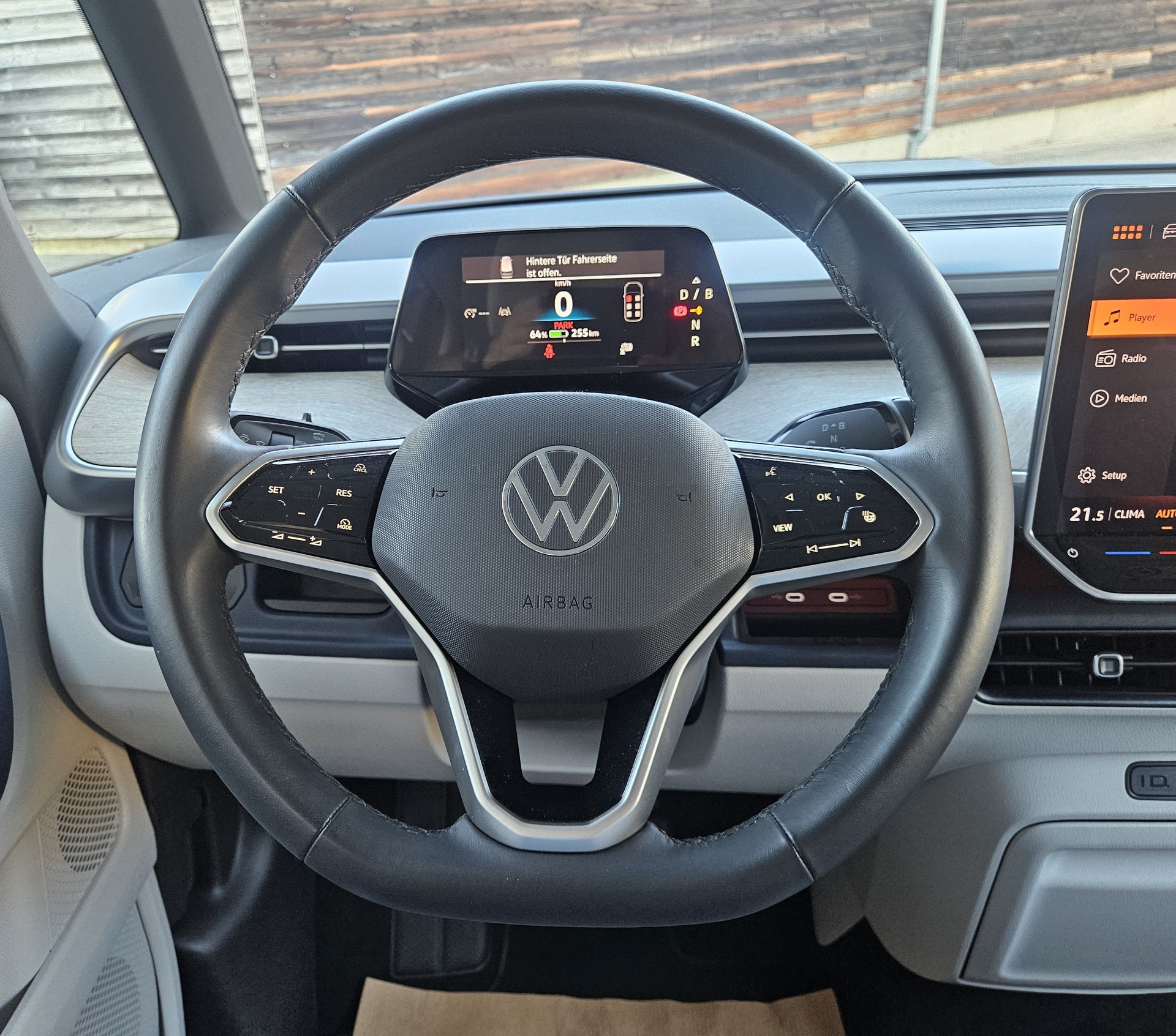 VW ID.Buzz NWB Pro mit 6 Sitzplätzen (kurzer Radstand)-image-13