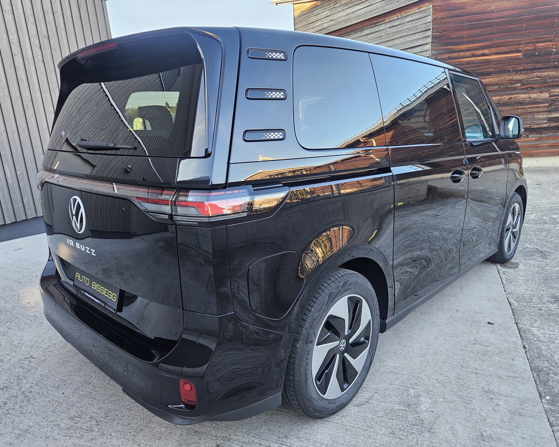 VW ID.Buzz NWB Pro mit 6 Sitzplätzen (kurzer Radstand)-image-6