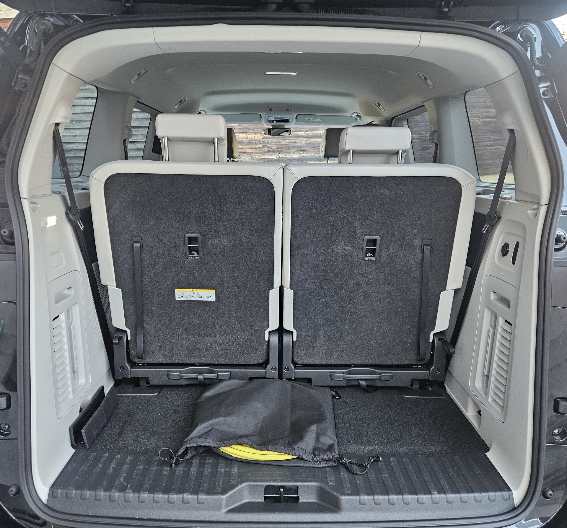 VW ID.Buzz NWB Pro mit 6 Sitzplätzen (kurzer Radstand)-image-27