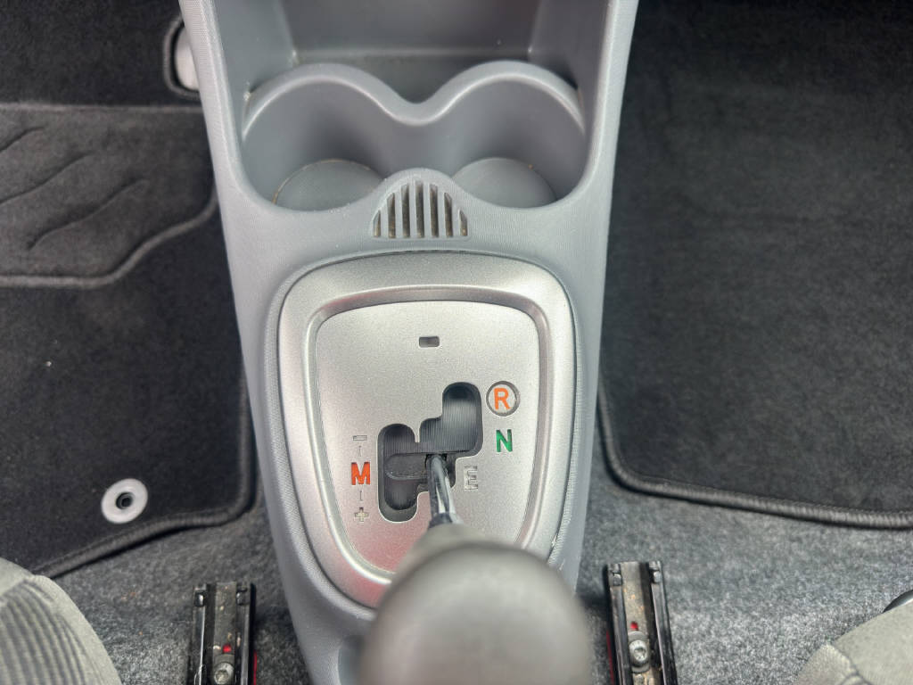 CITROEN C1 1.0i Chic SensoDrive-image-14