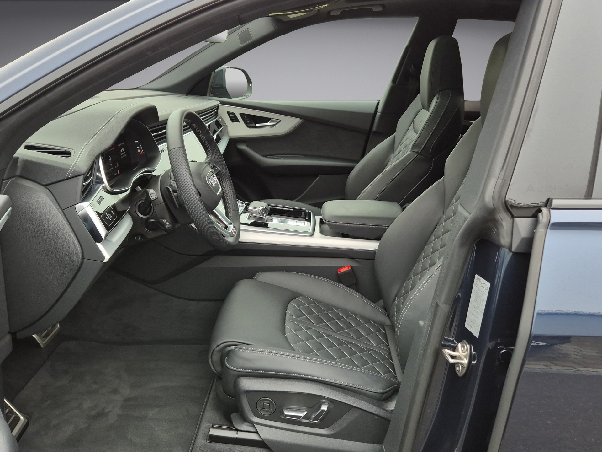 AUDI Q8 TFSI quattro 250 kW*S-Line,S-Sportsitze PLUS,23"Alu,5-Jahre Werksgarantie*-image-8