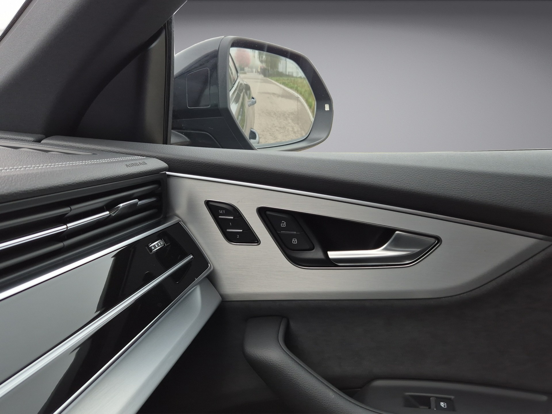 AUDI Q8 TFSI quattro 250 kW*S-Line,S-Sportsitze PLUS,23"Alu,5-Jahre Werksgarantie*-image-20