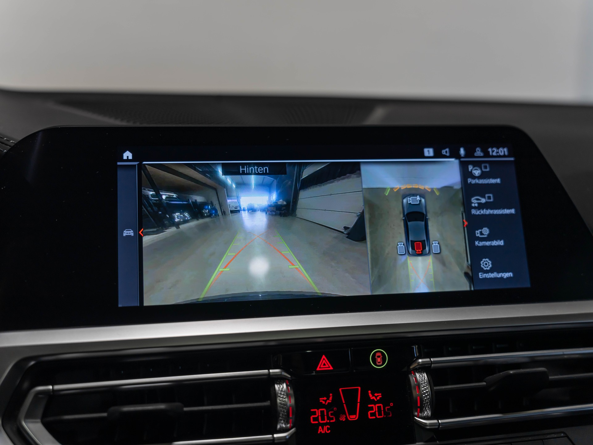 BMW M440i xDrive 48V Coupé Steptronic-image-33