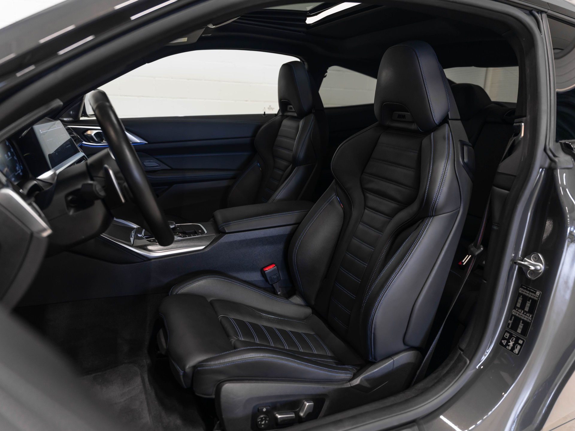 BMW M440i xDrive 48V Coupé Steptronic-image-10