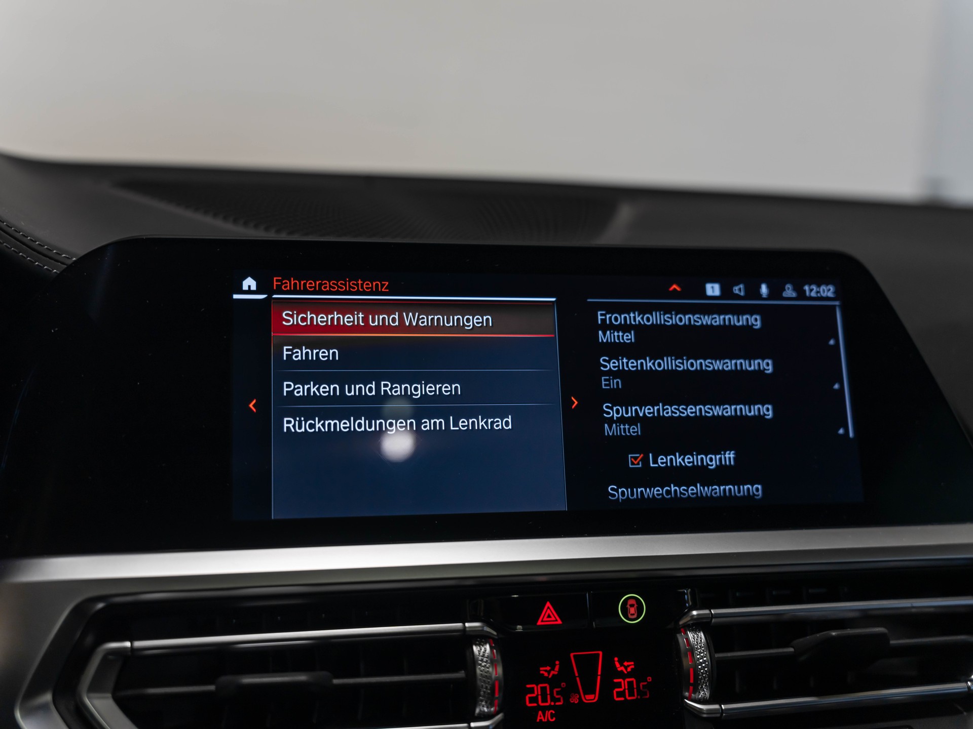 BMW M440i xDrive 48V Coupé Steptronic-image-36