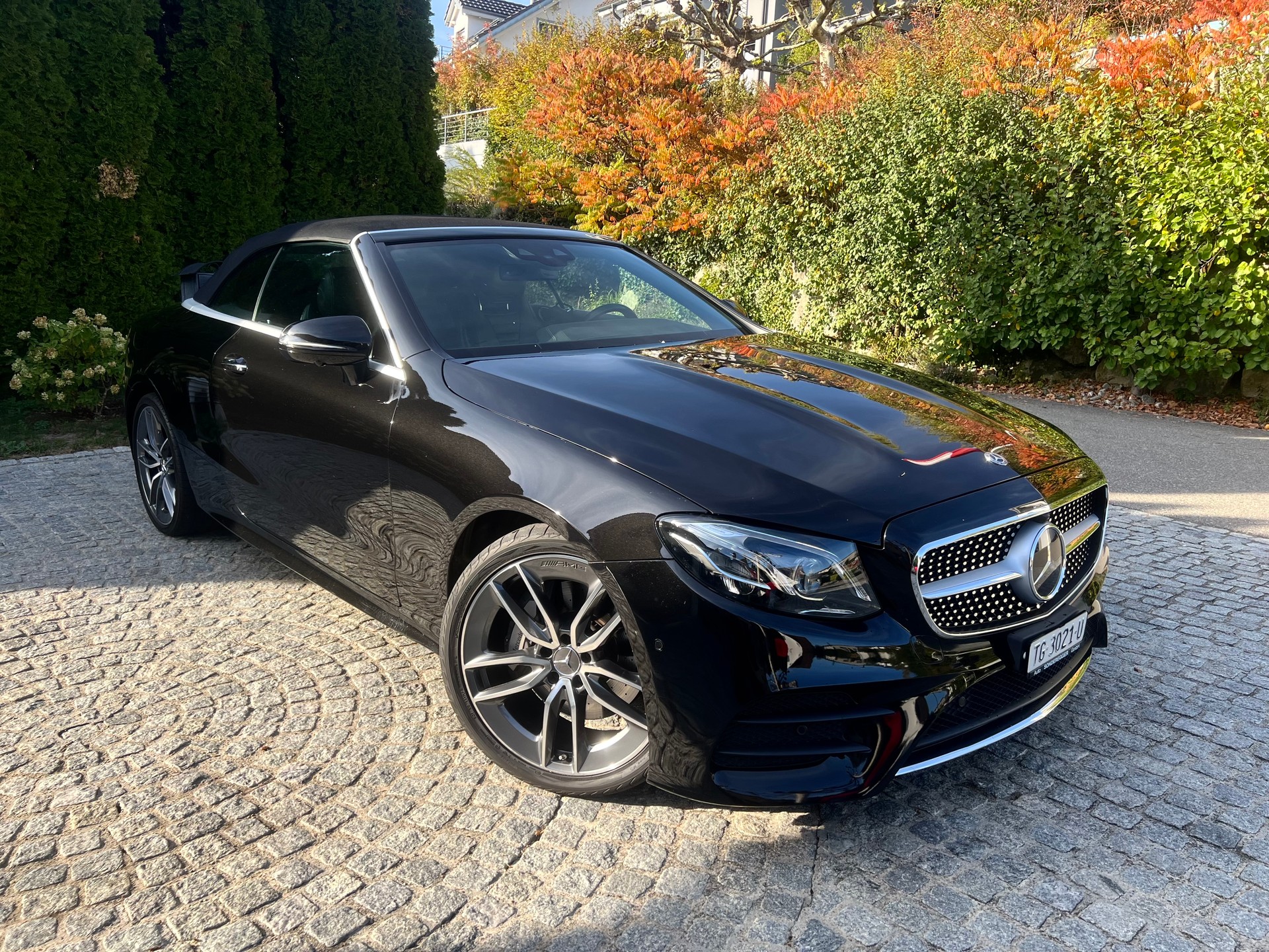 MERCEDES-BENZ E 400 Cabriolet AMG Line 4 Matic 9G-Tronic-image-1