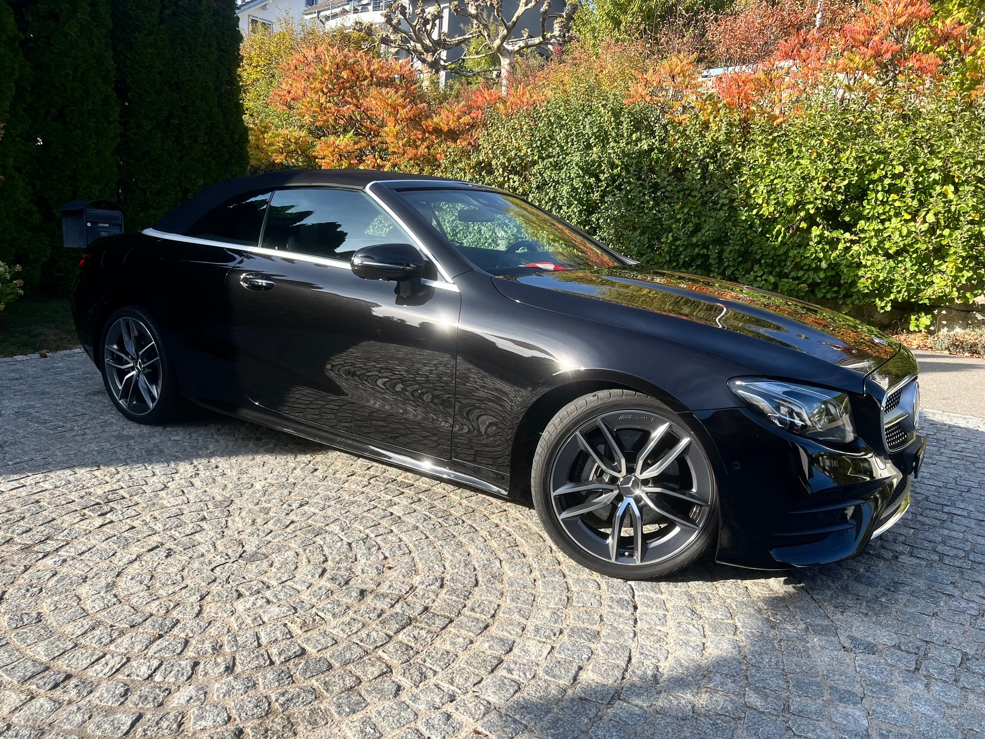 MERCEDES-BENZ E 400 Cabriolet AMG Line 4 Matic 9G-Tronic-image-2