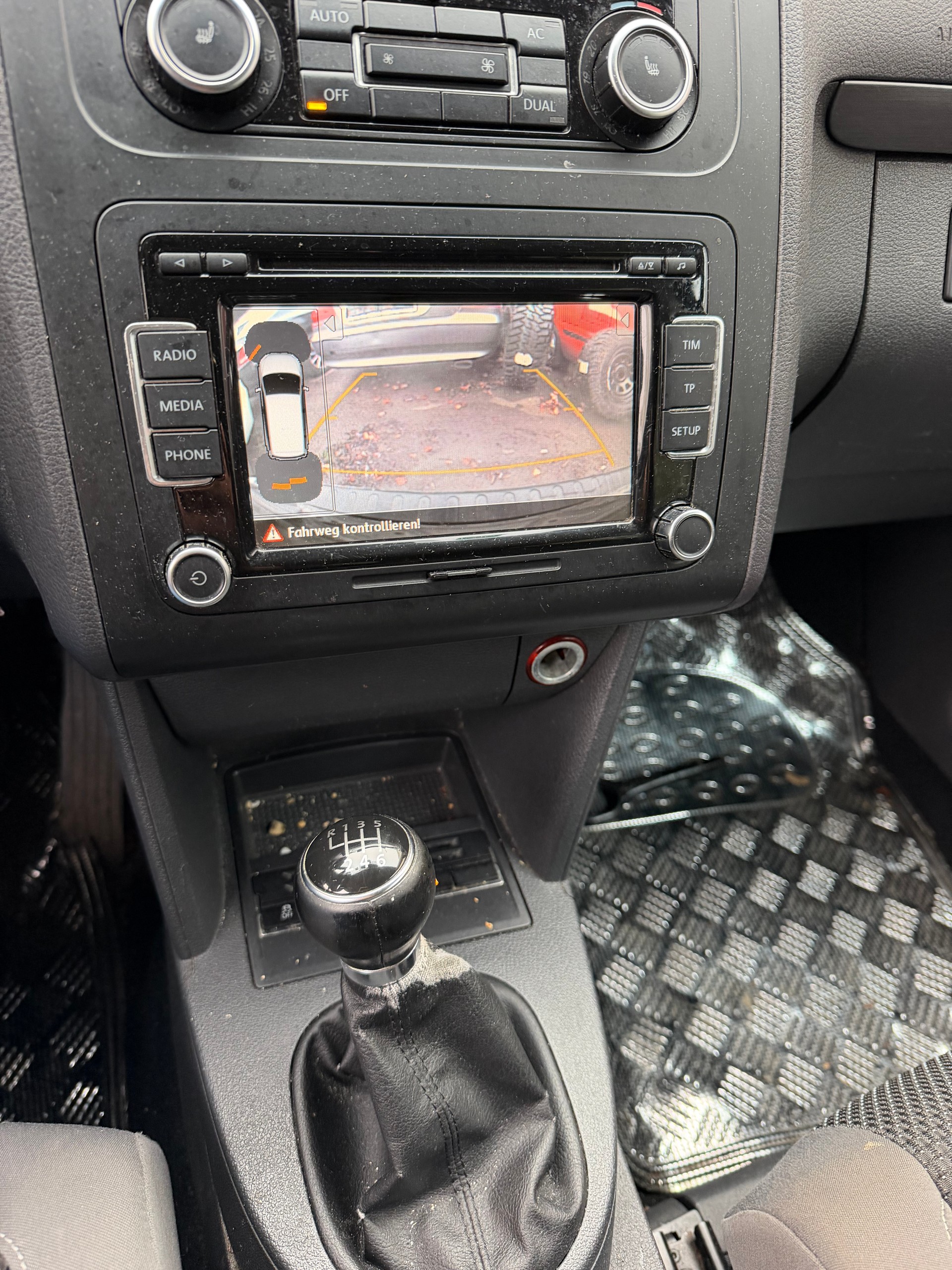 VW Touran 1.2 TSI BlueMotion Technology Highline-image-6