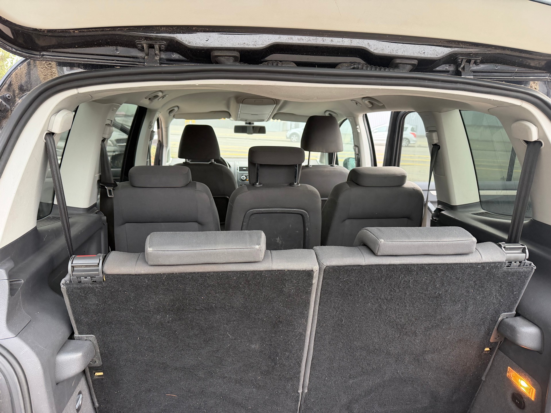 VW Touran 1.2 TSI BlueMotion Technology Highline-image-10