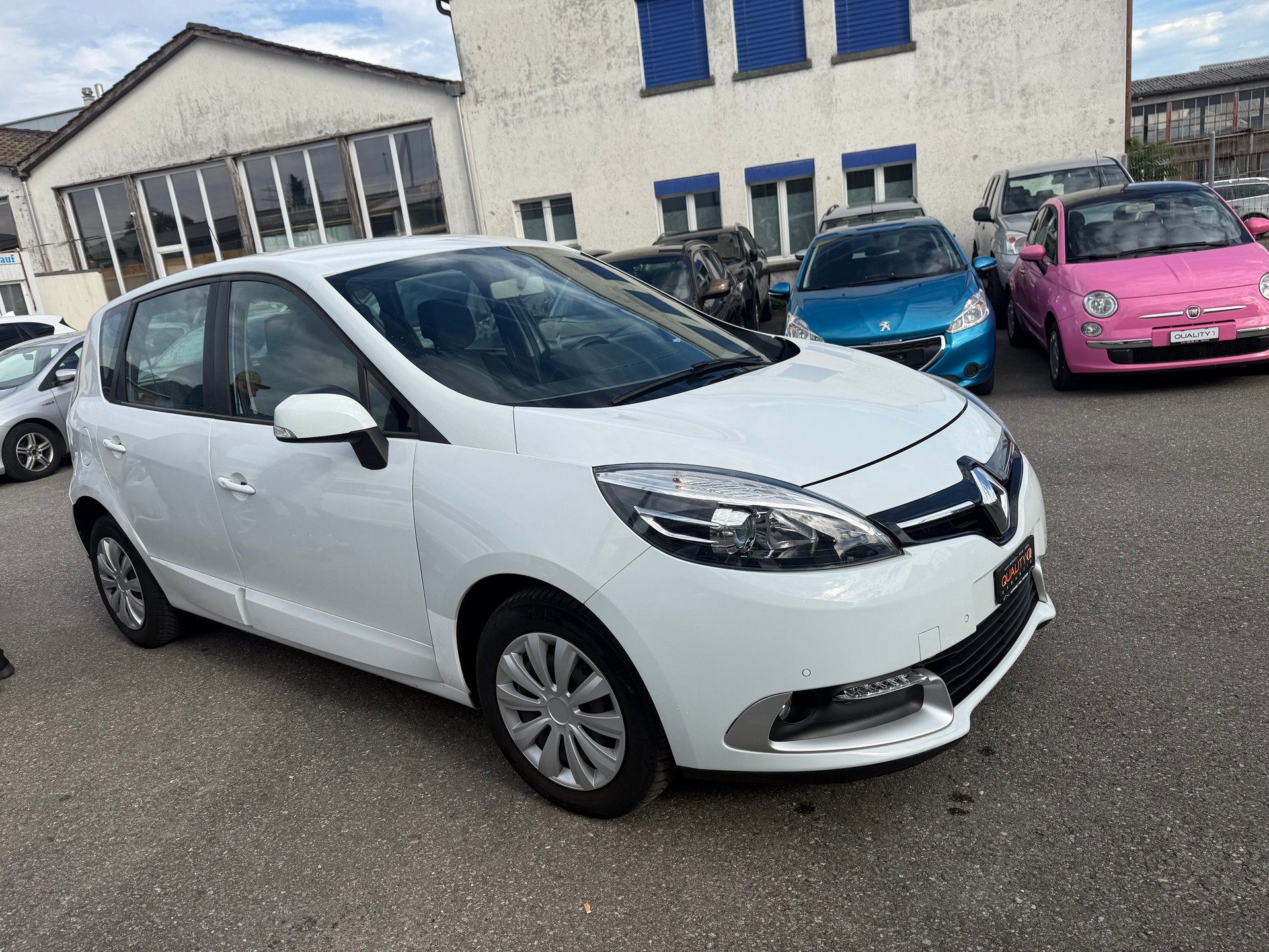 RENAULT Scénic 1.5 dCi Swiss Ed.-image-1