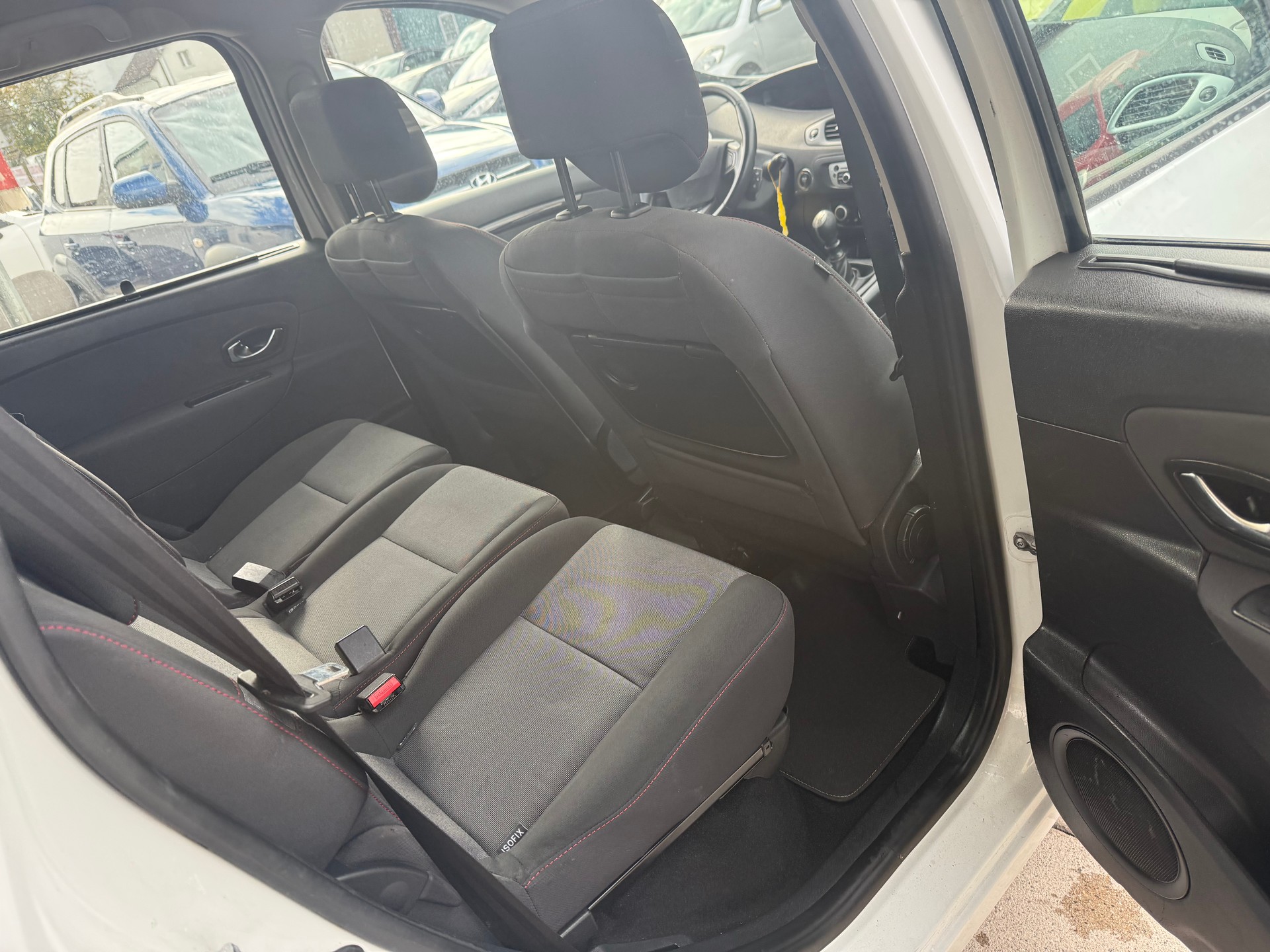 RENAULT Scénic 1.5 dCi Swiss Ed.-image-11