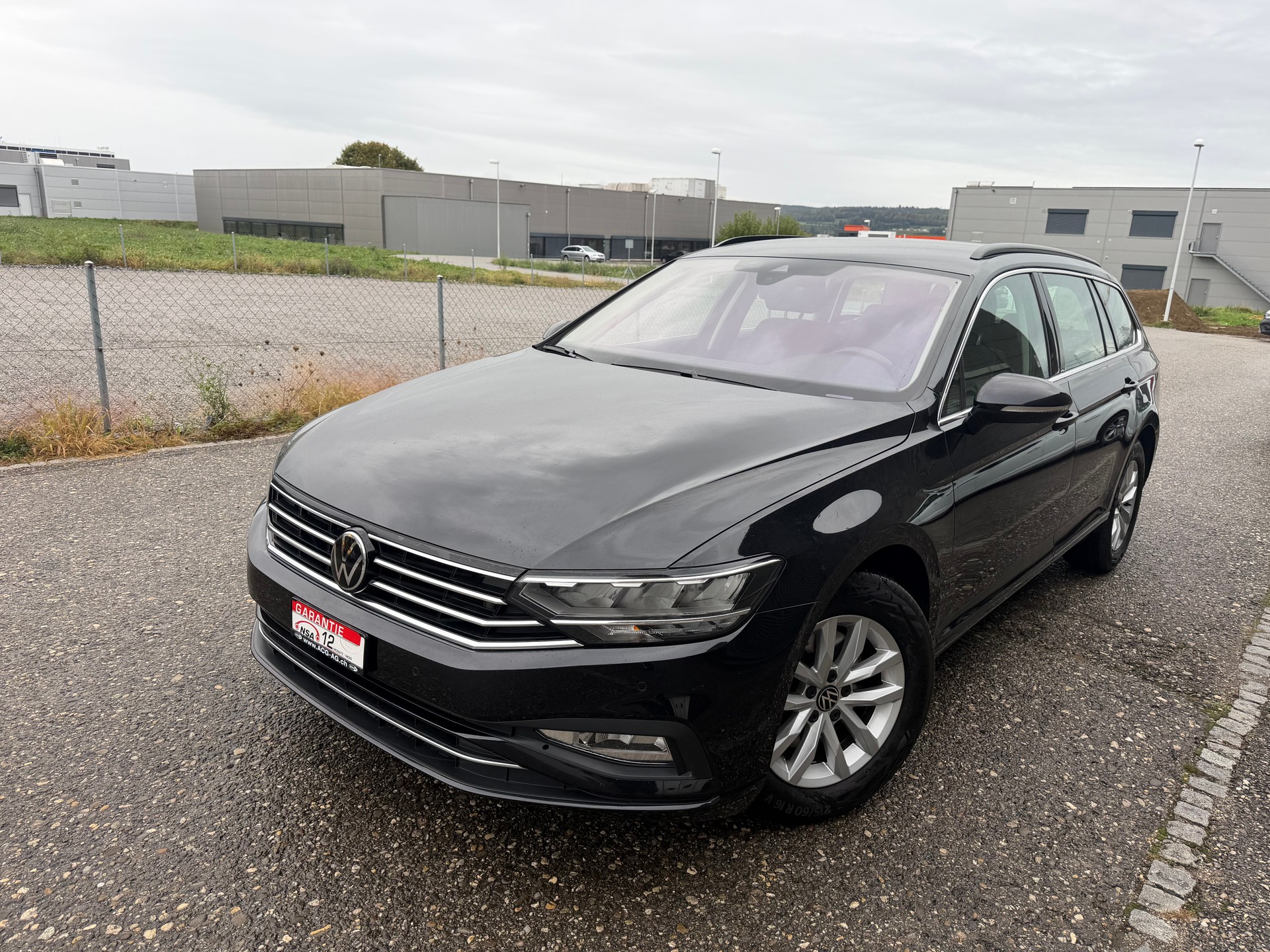 VW Passat 2.0 TDI BMT Business DSG * Gr. Navi * LED * Klima-auto * PDC V&H * RF-Kamera * Tempomat * Ab MFK-image-0