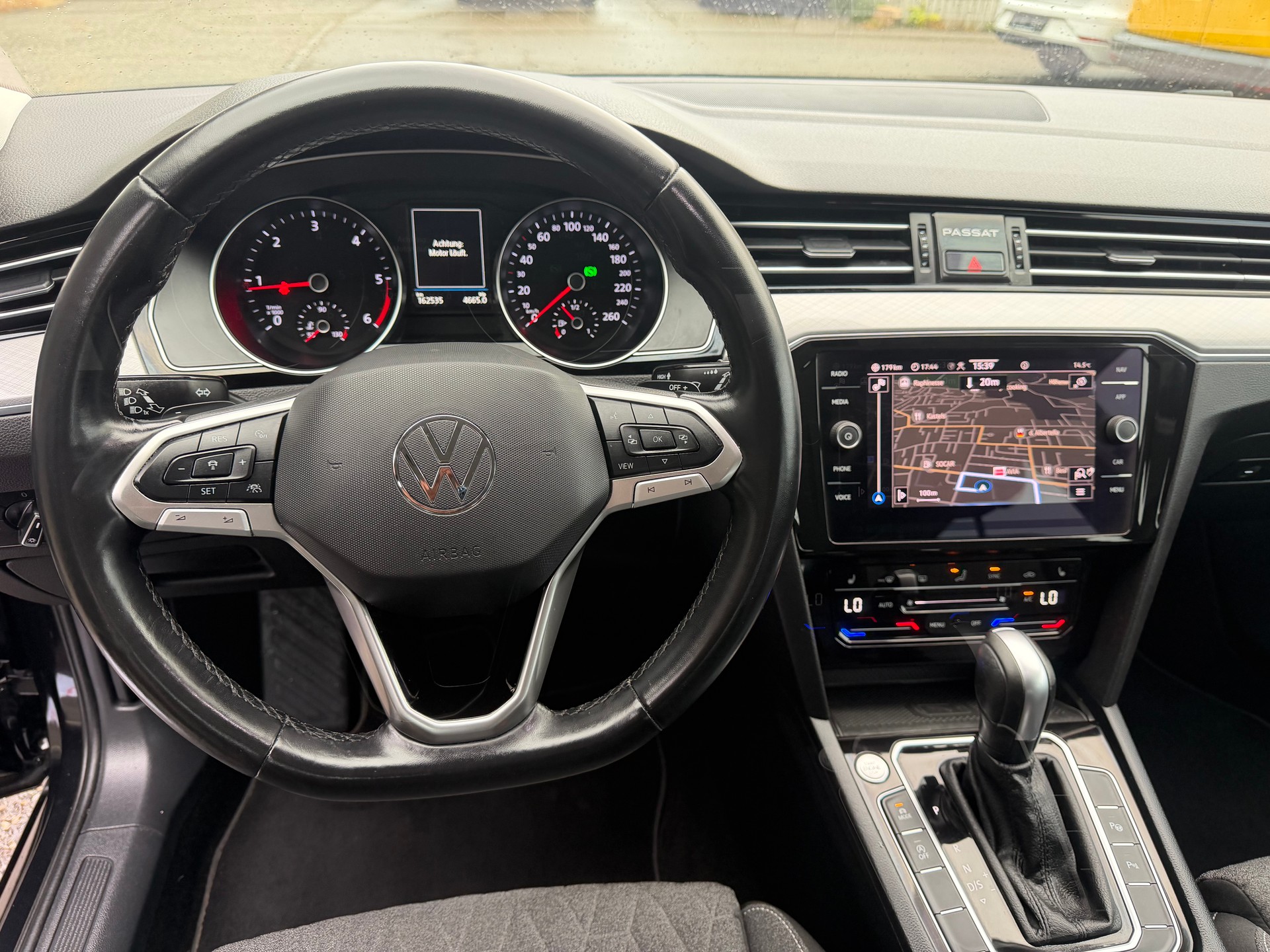VW Passat 2.0 TDI BMT Business DSG * Gr. Navi * LED * Klima-auto * PDC V&H * RF-Kamera * Tempomat * Ab MFK-image-9