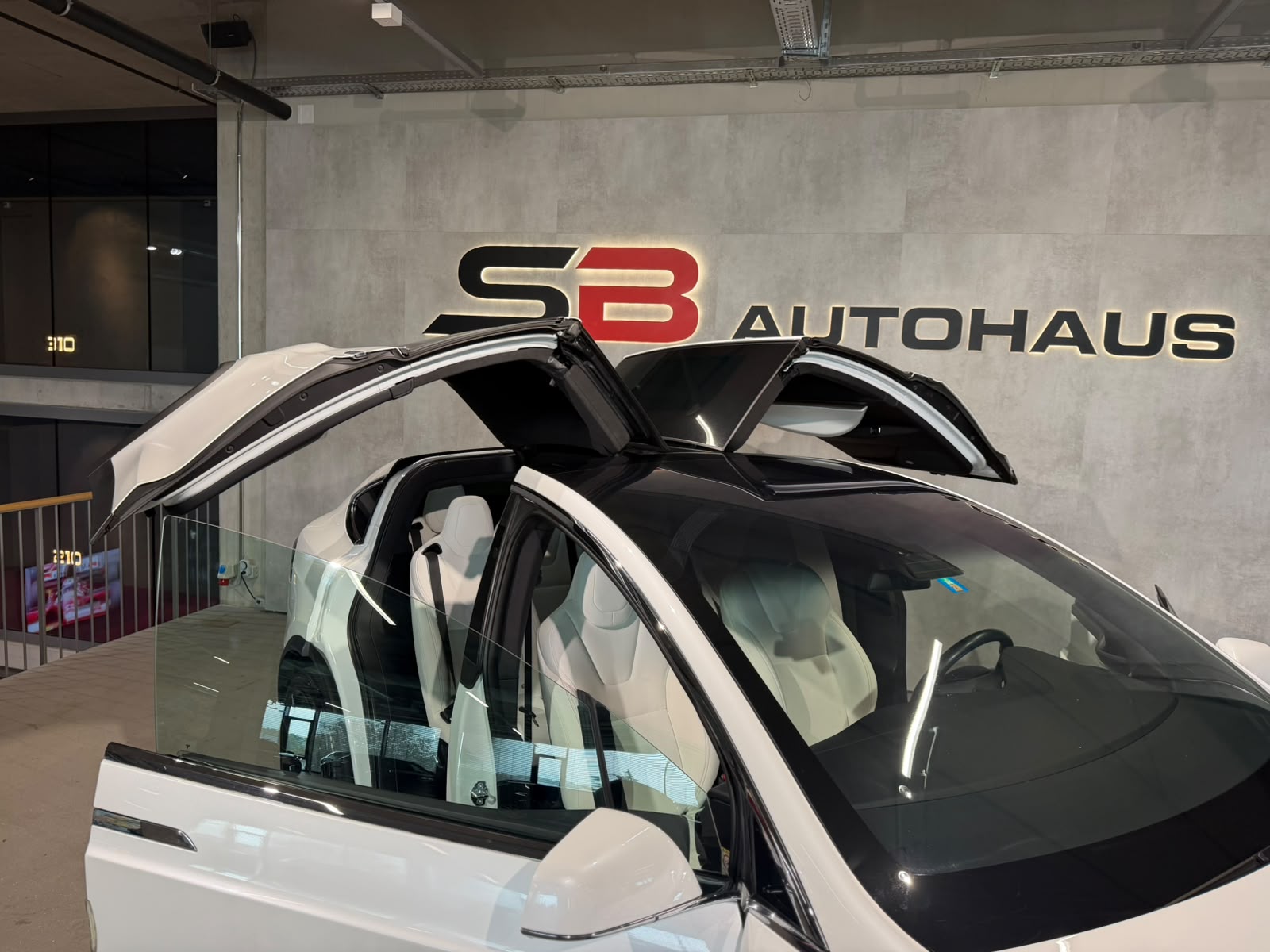 TESLA Model X Ludicrous Performance-image-9