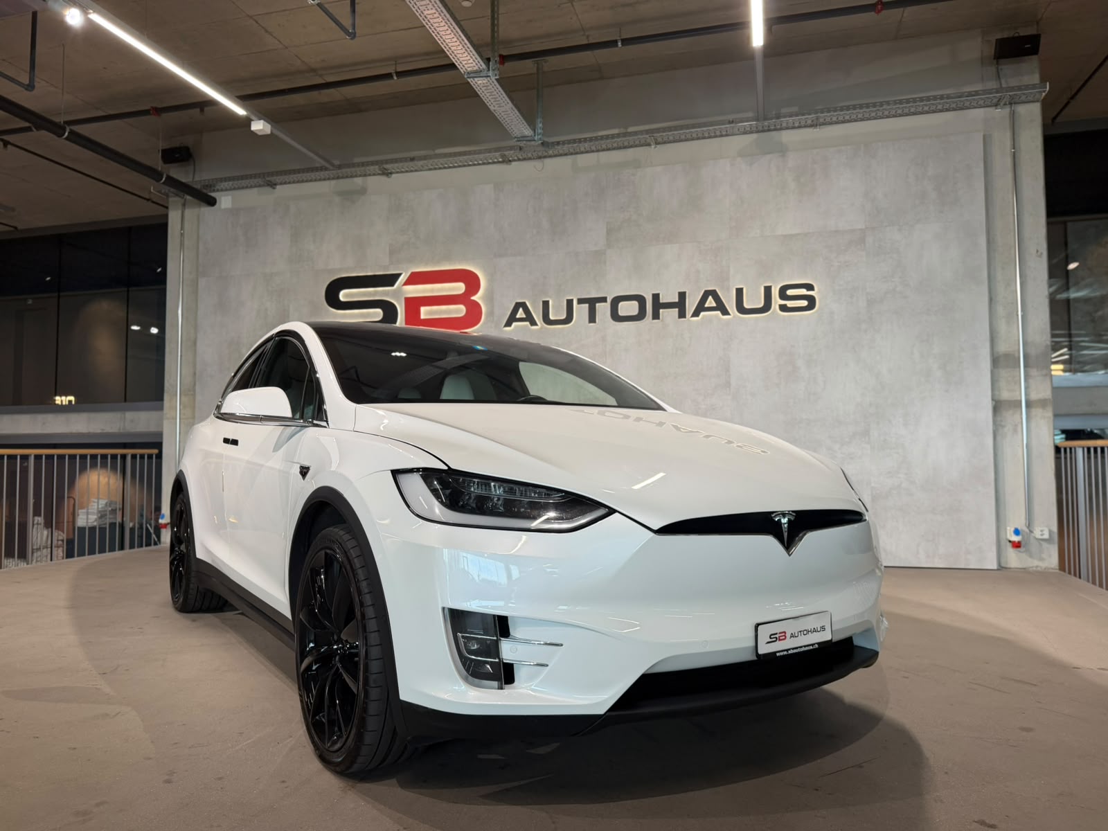 TESLA Model X Ludicrous Performance-image-21