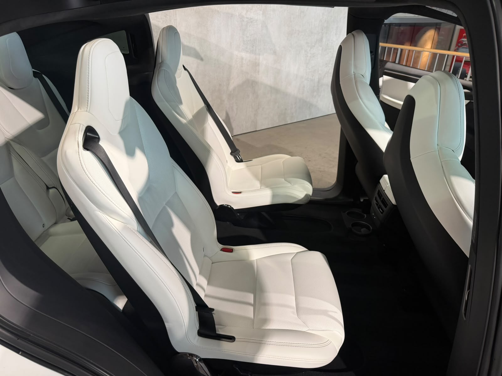 TESLA Model X Ludicrous Performance-image-12