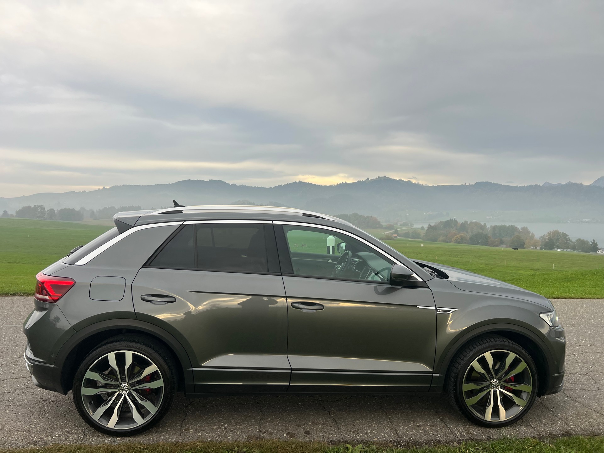VW T-Roc 2.0 TSI Sport R-Line - DSG 4Motion-image-6