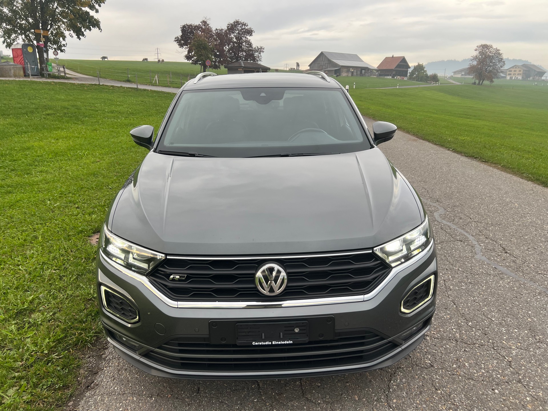 VW T-Roc 2.0 TSI Sport R-Line - DSG 4Motion-image-1