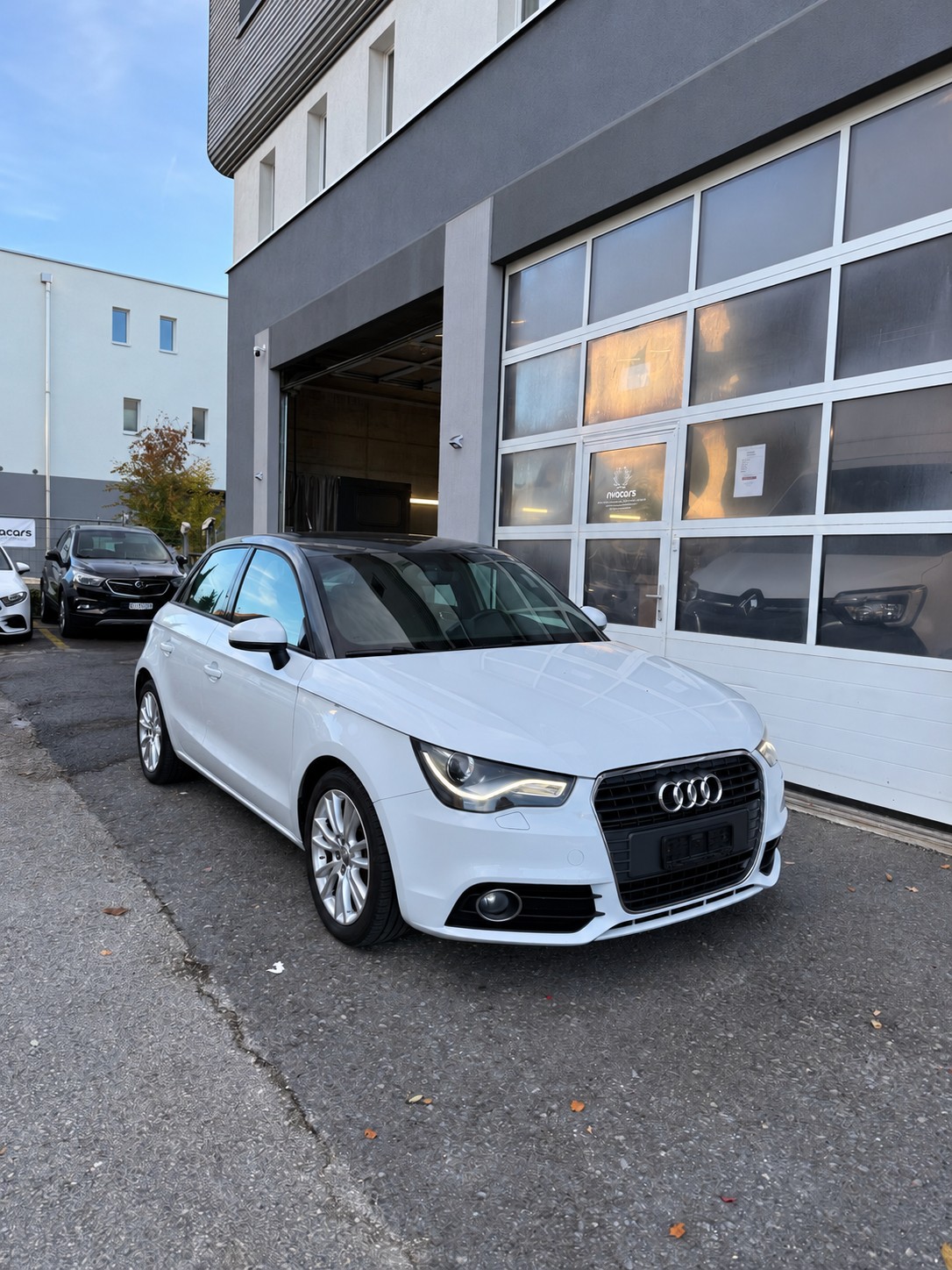 Car photo