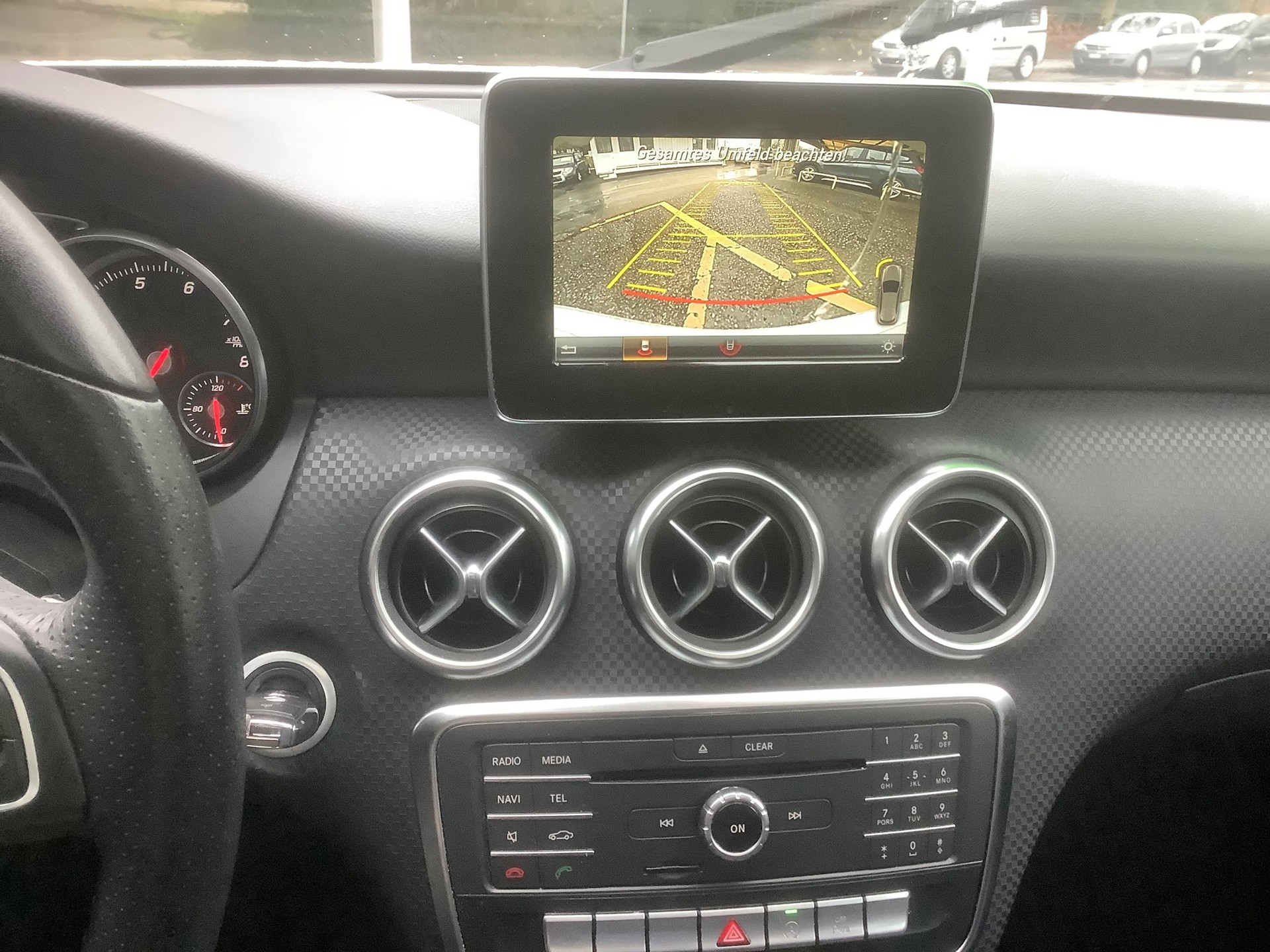 MERCEDES-BENZ A 180 Style-image-2
