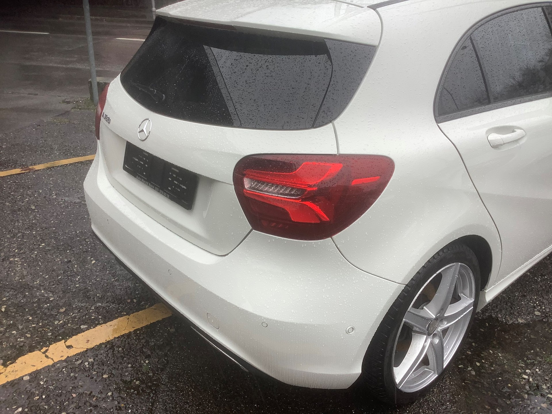 MERCEDES-BENZ A 180 Style-image-9