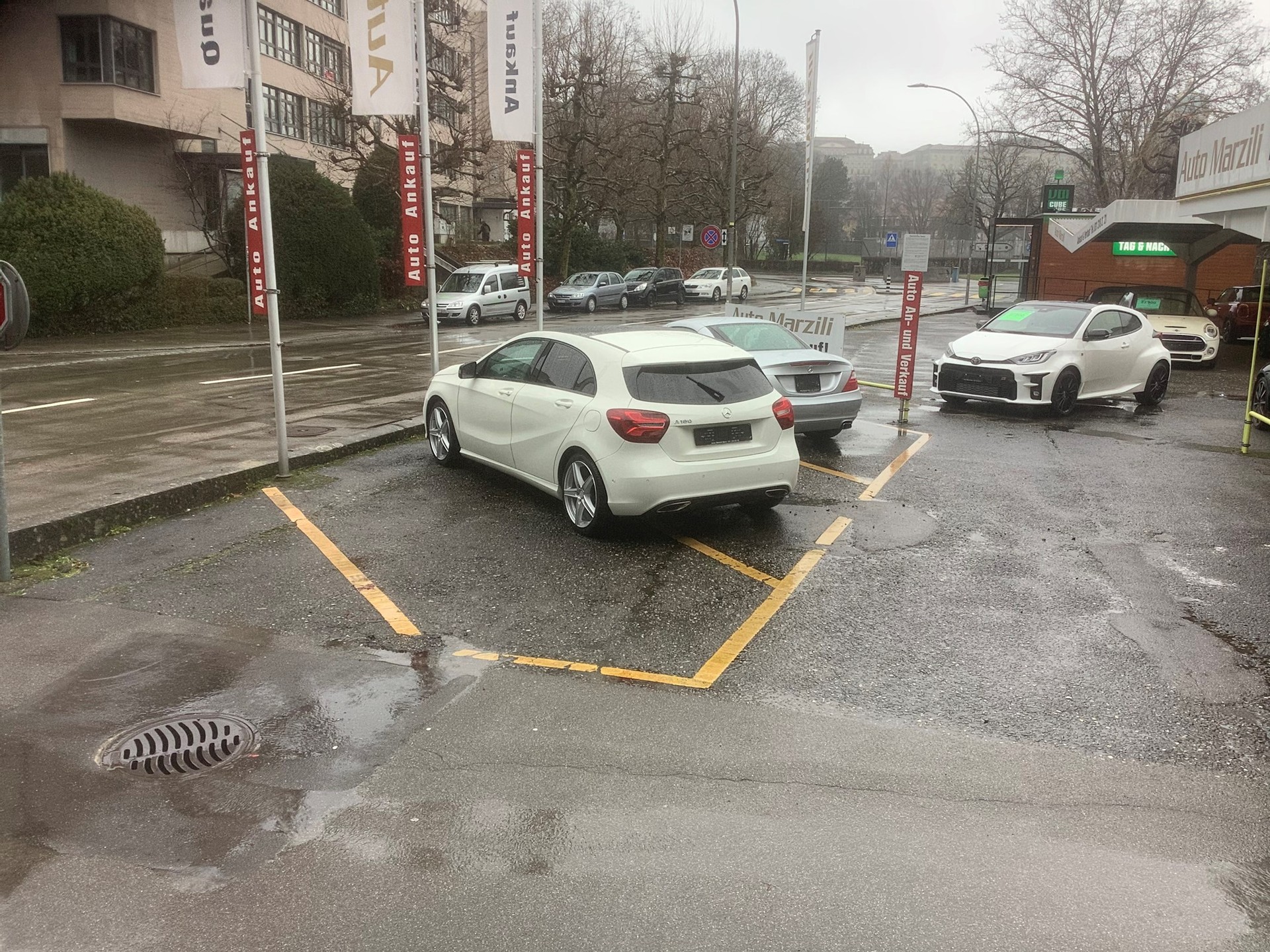 MERCEDES-BENZ A 180 Style-image-15