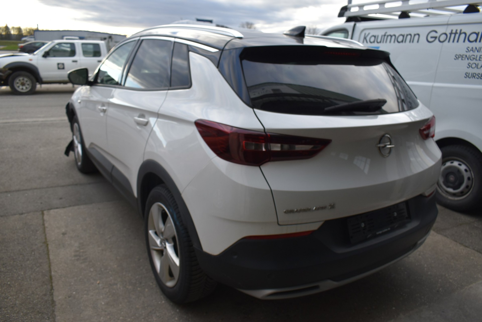 OPEL Grandland X 1.2i TP Enjoy Automatik-image-8