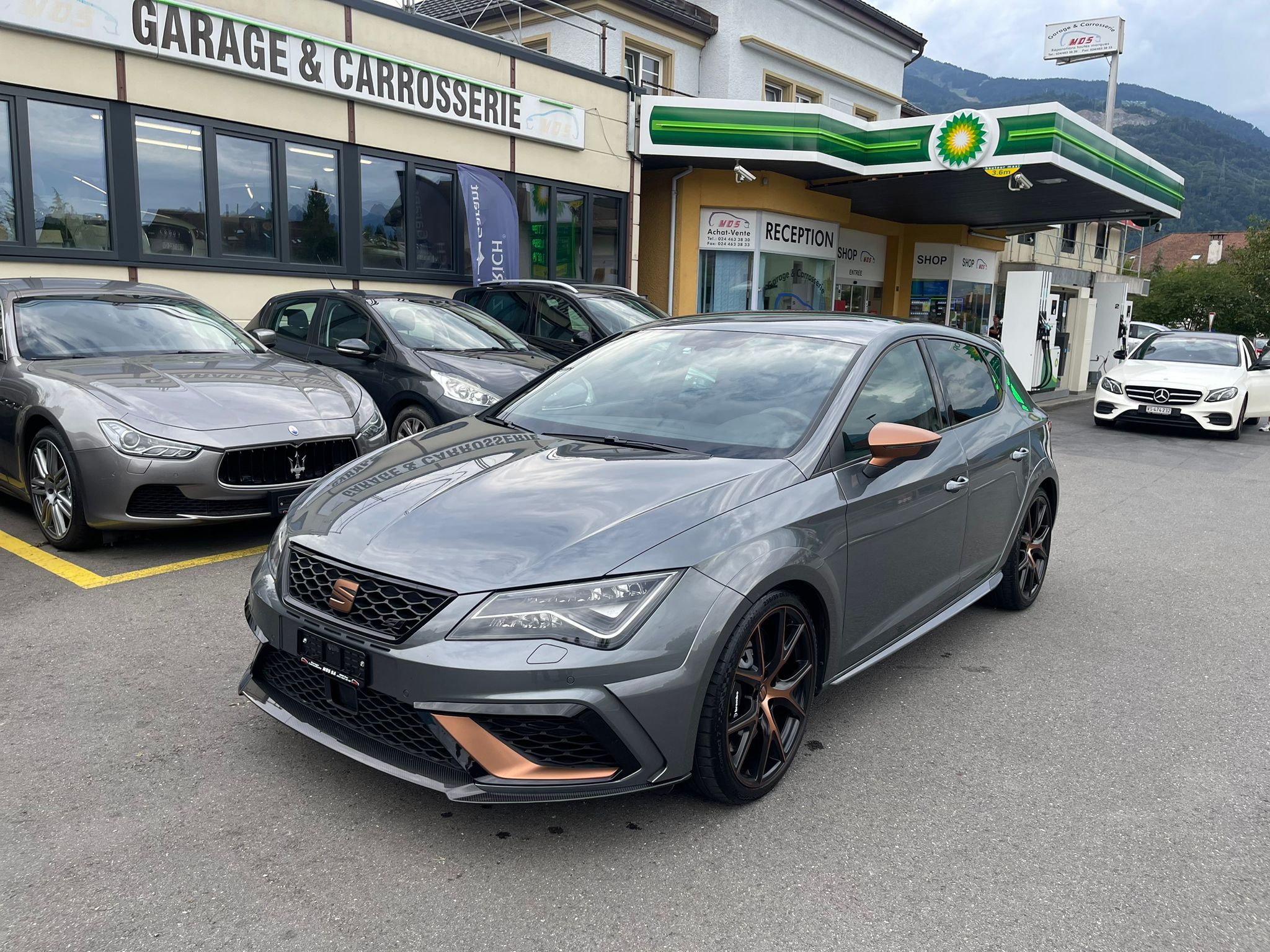 Car photo