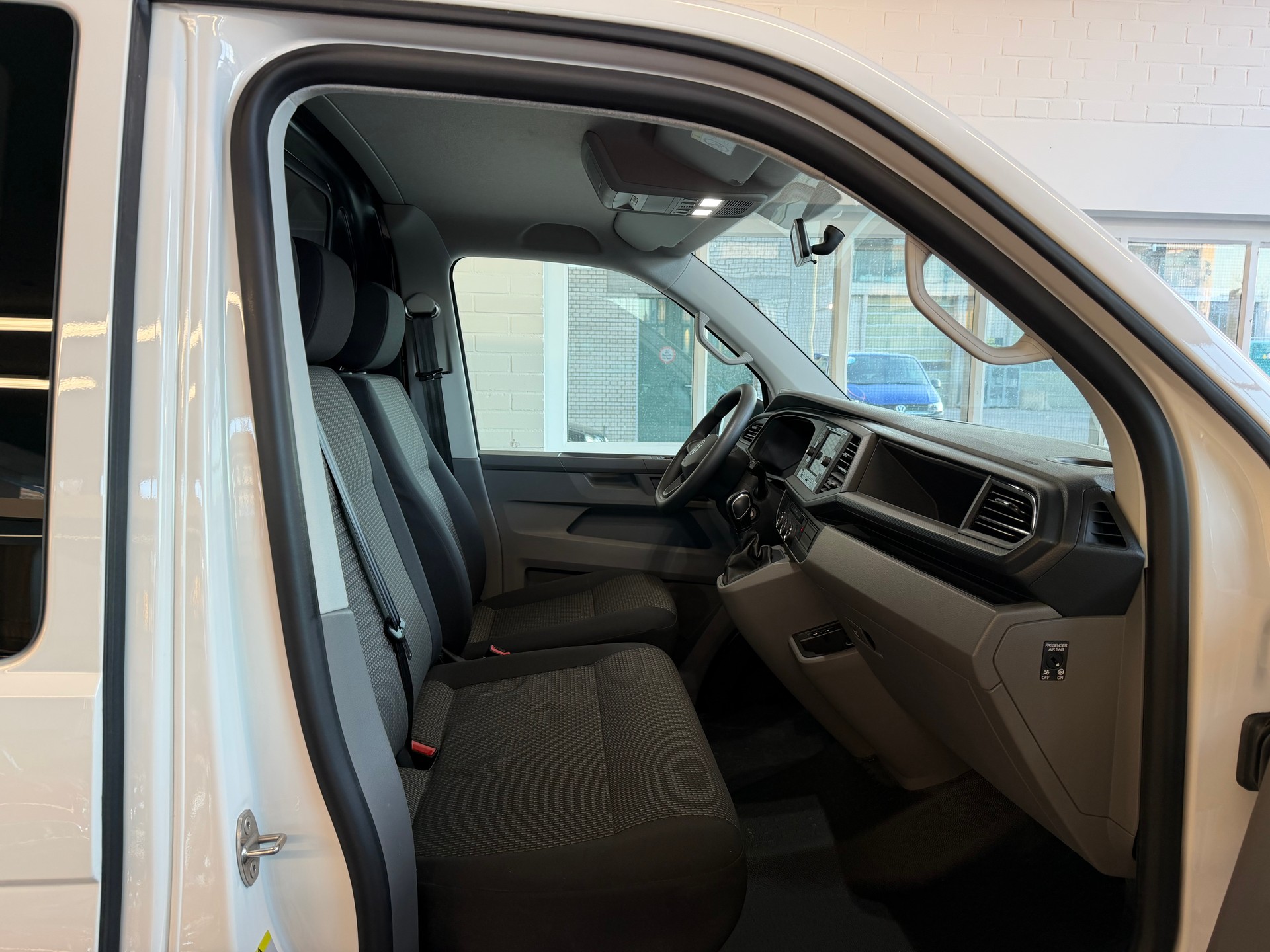 VW T6.1 ABTe-image-7
